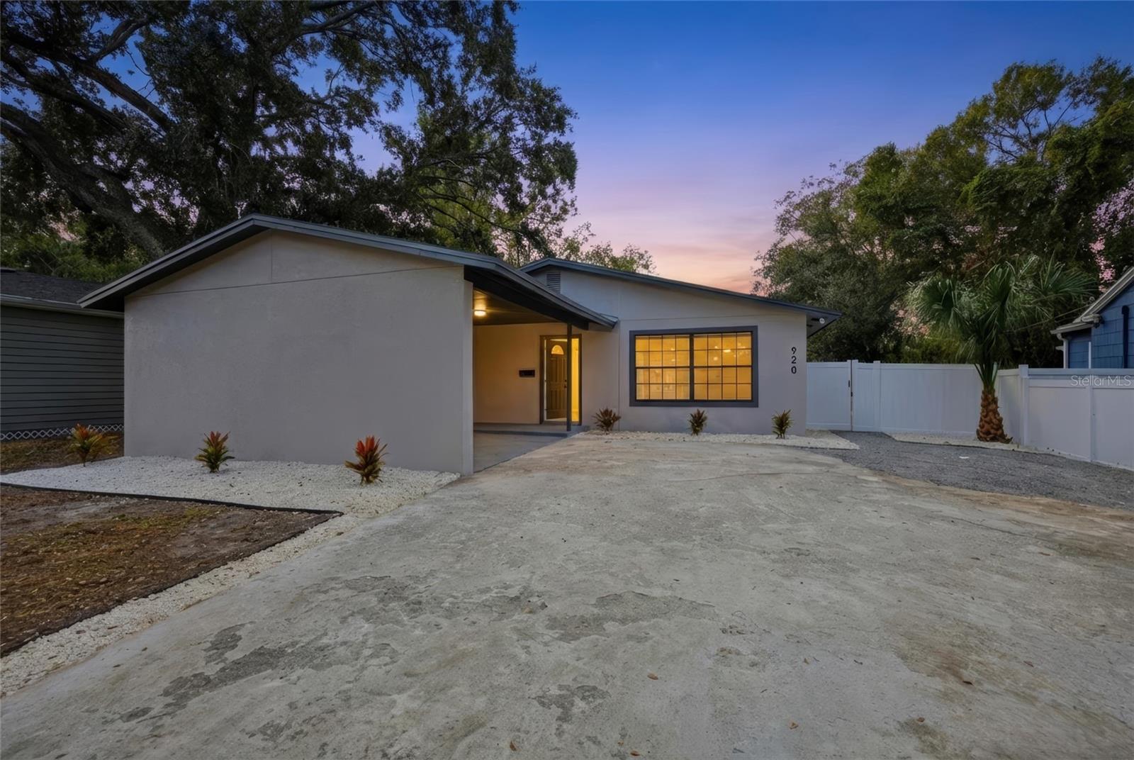920 Candlewood Avenue, FL