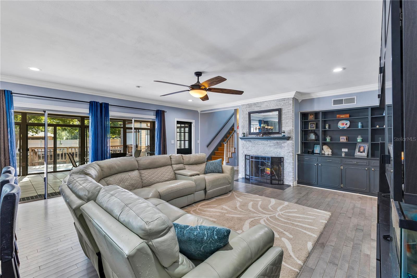 811 Fairlington Drive, FL