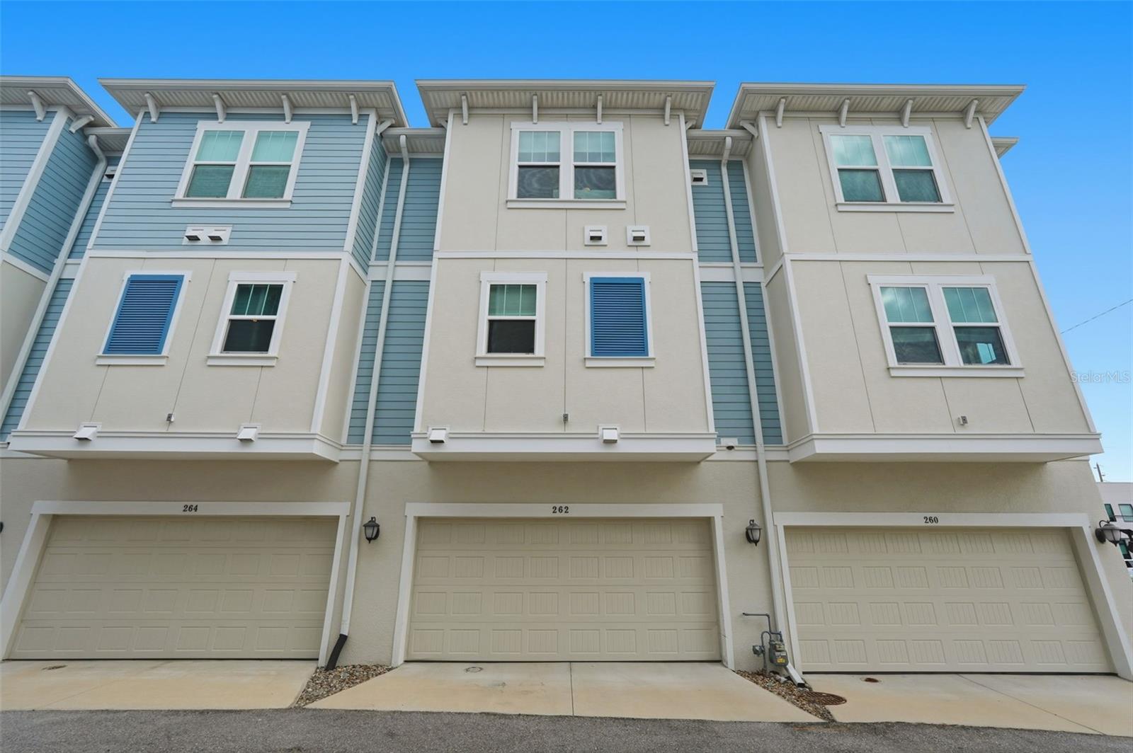 262 8th Street, FL