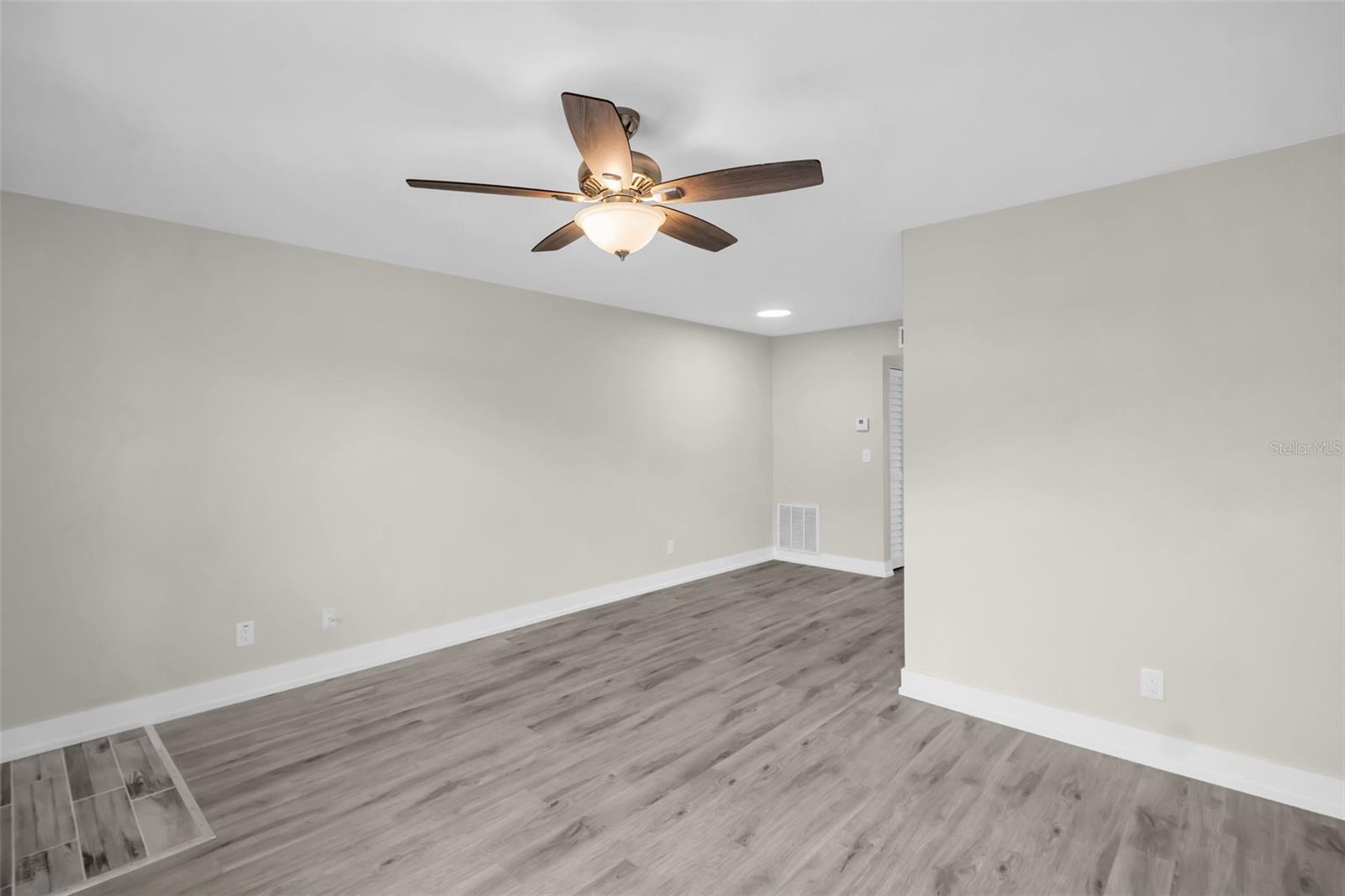 24862 Us Highway 19, FL