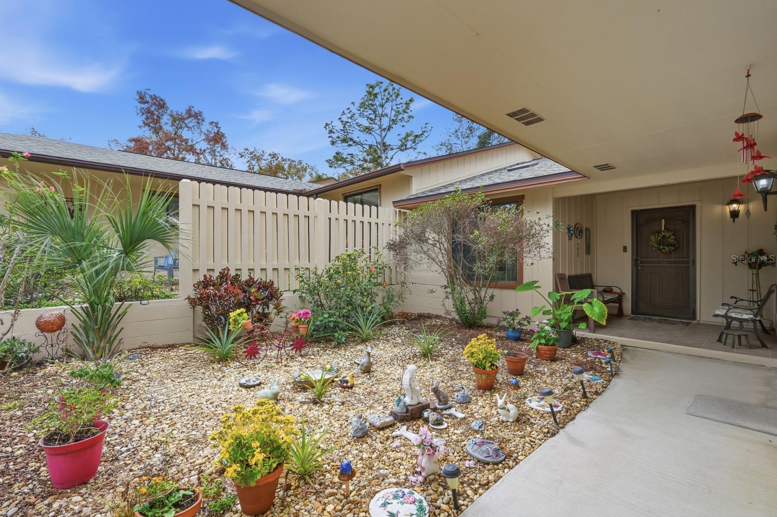 41 Crooked Pine Road, FL