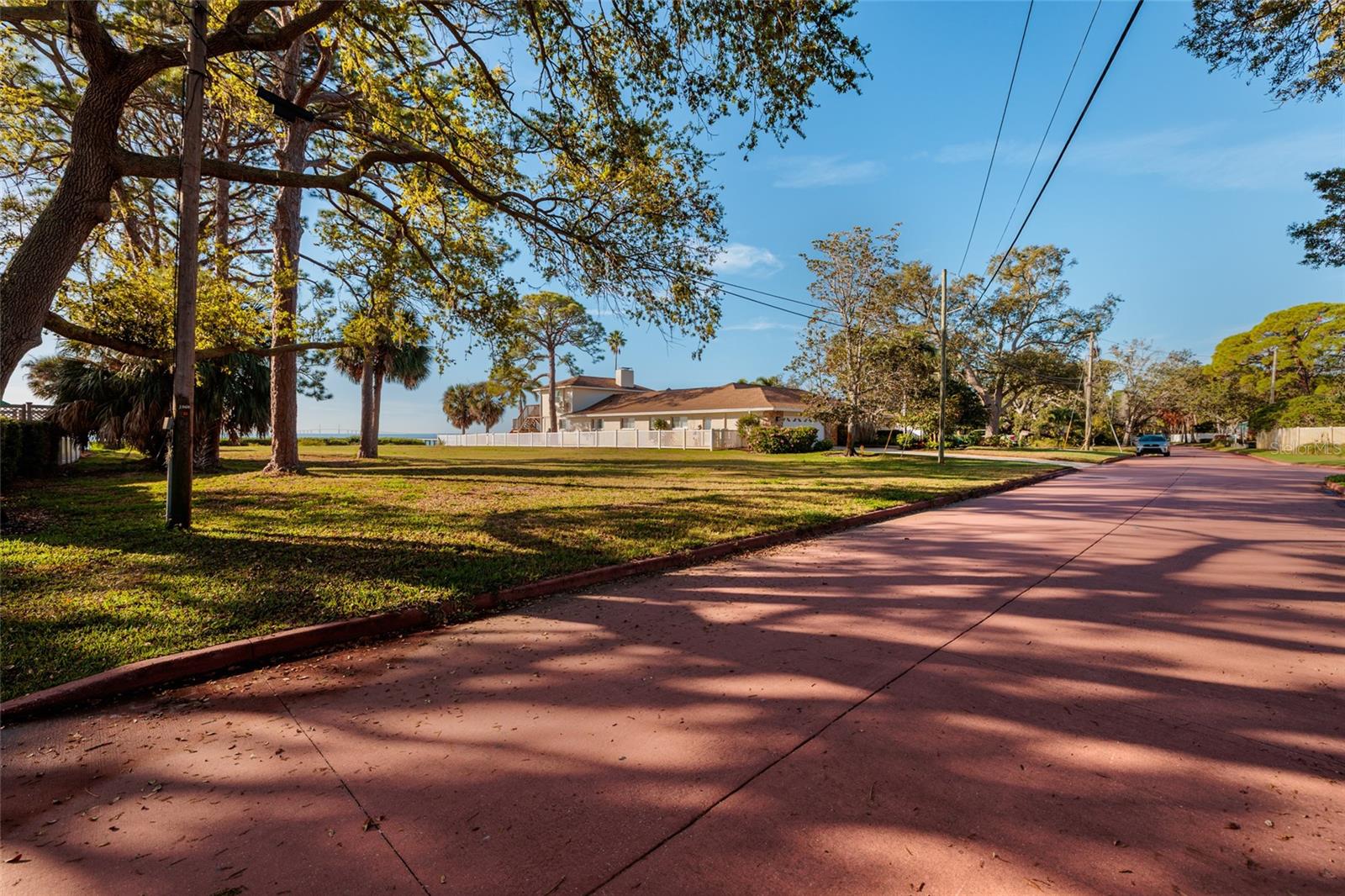 Friendly Way, FL