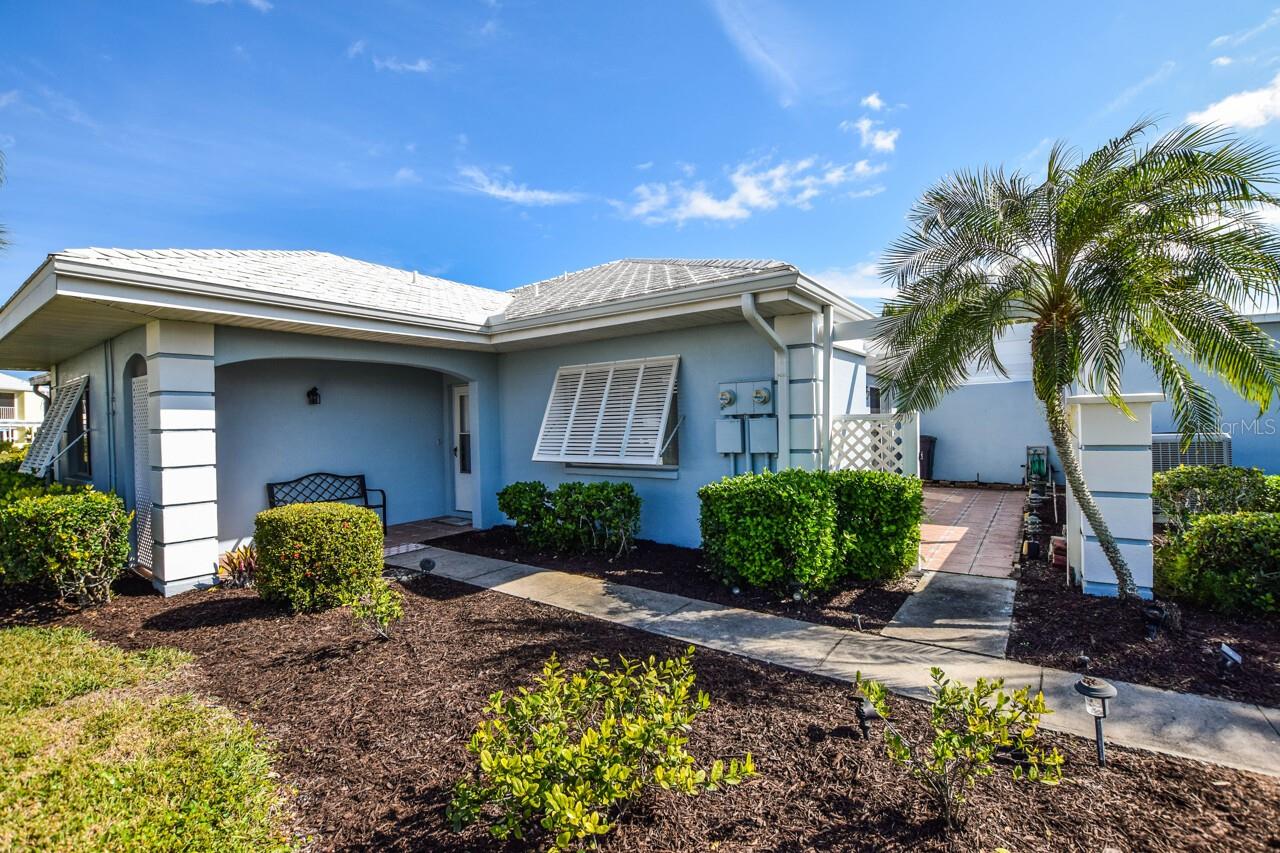 437 Wexford Circle, FL