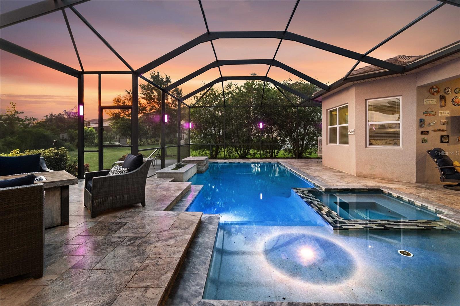 2611 Coco Palm Circle, FL