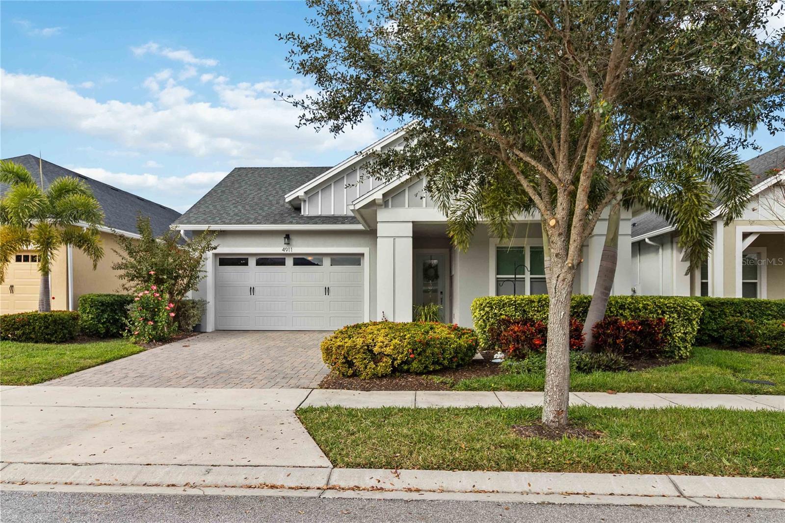 4911 Catalpa Drive, FL
