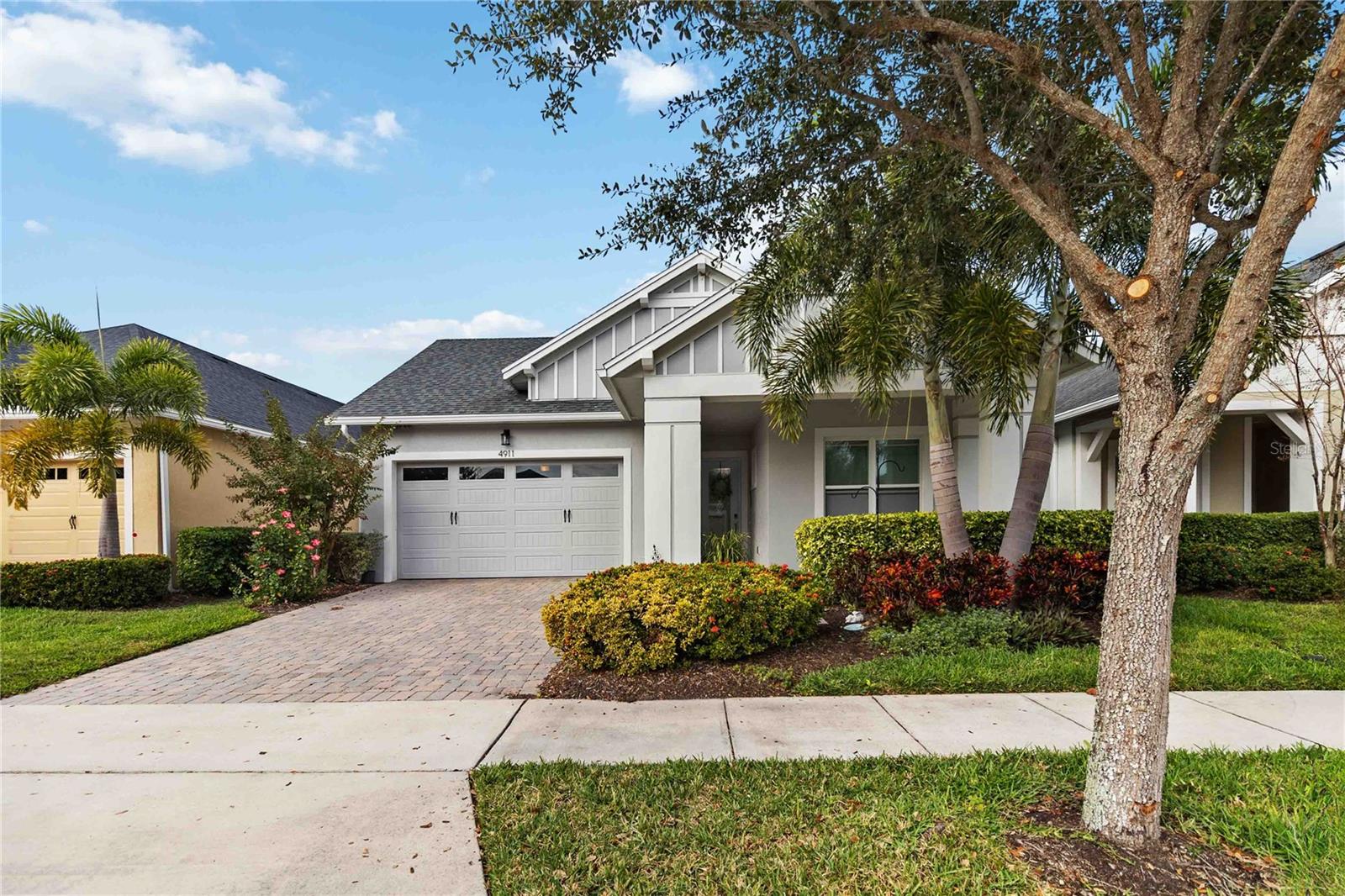 4911 Catalpa Drive, FL