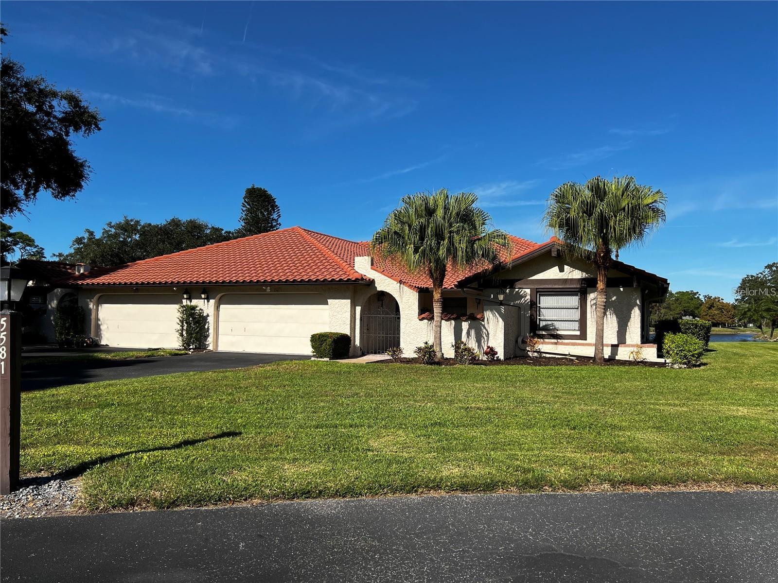 5581 Golf Pointe Drive, FL