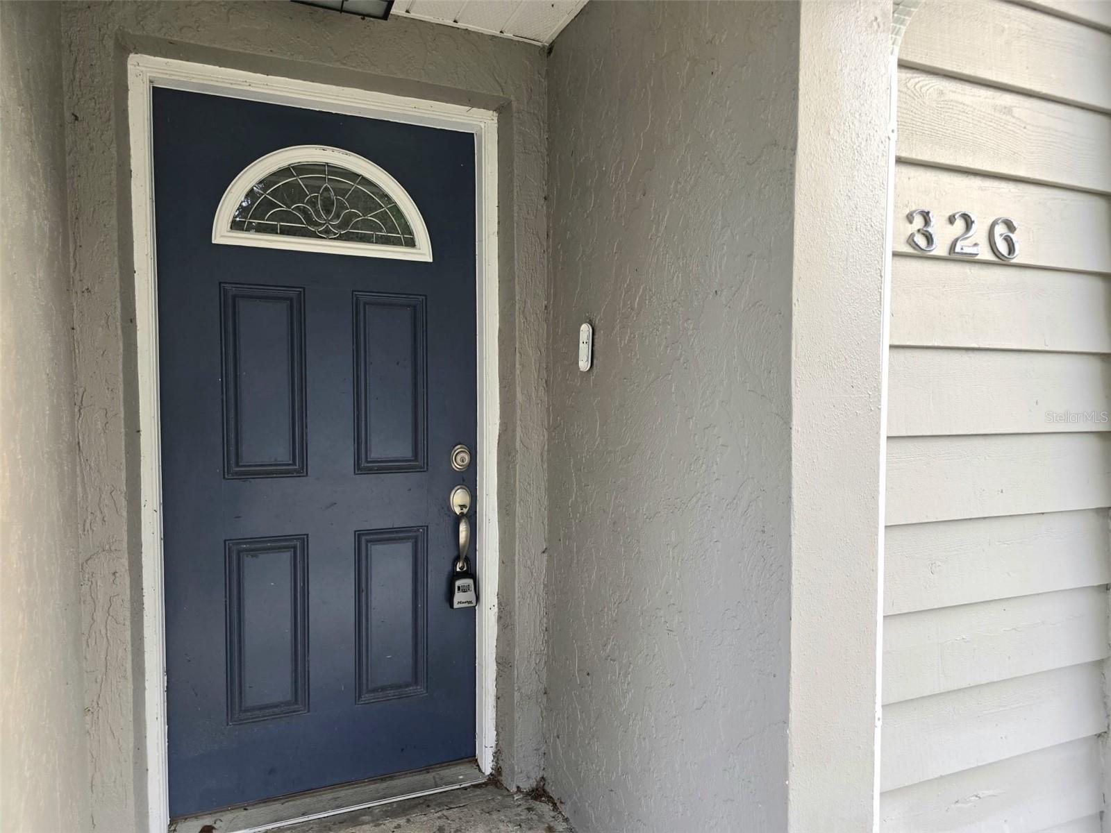 326 Colonade Court, FL
