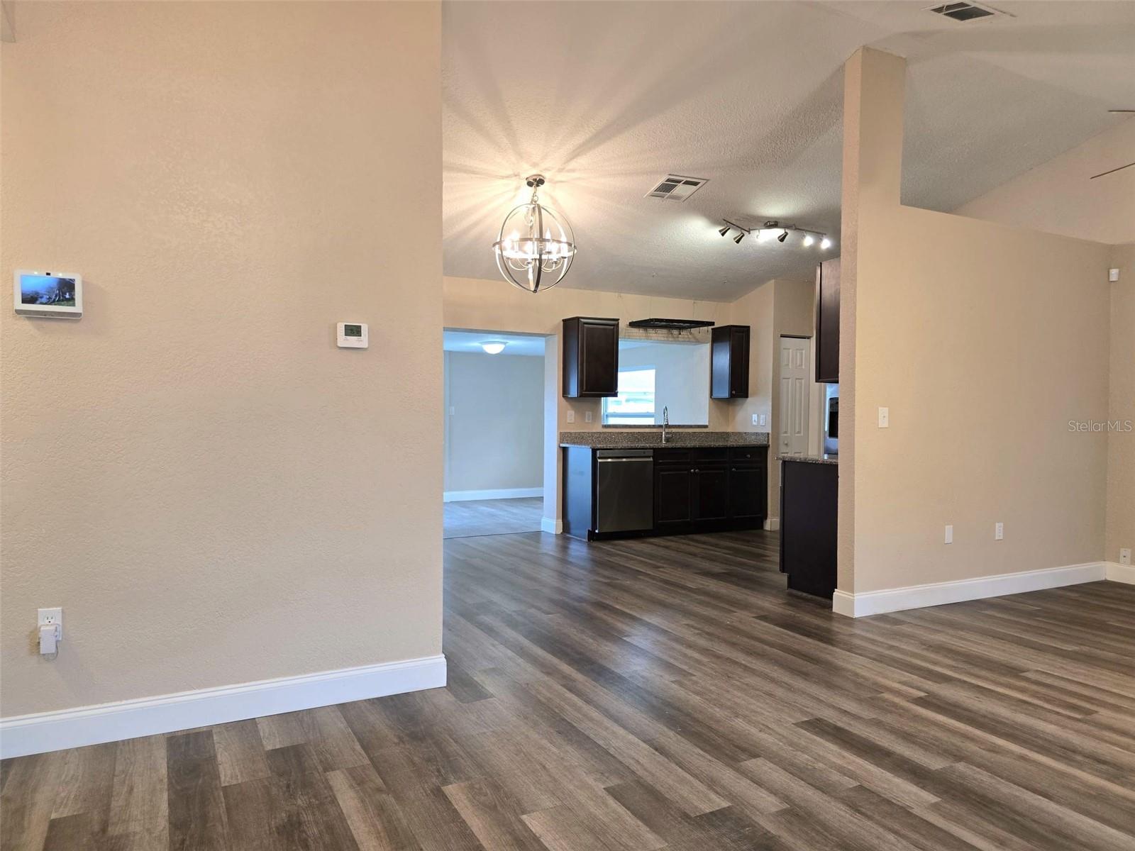 326 Colonade Court, FL