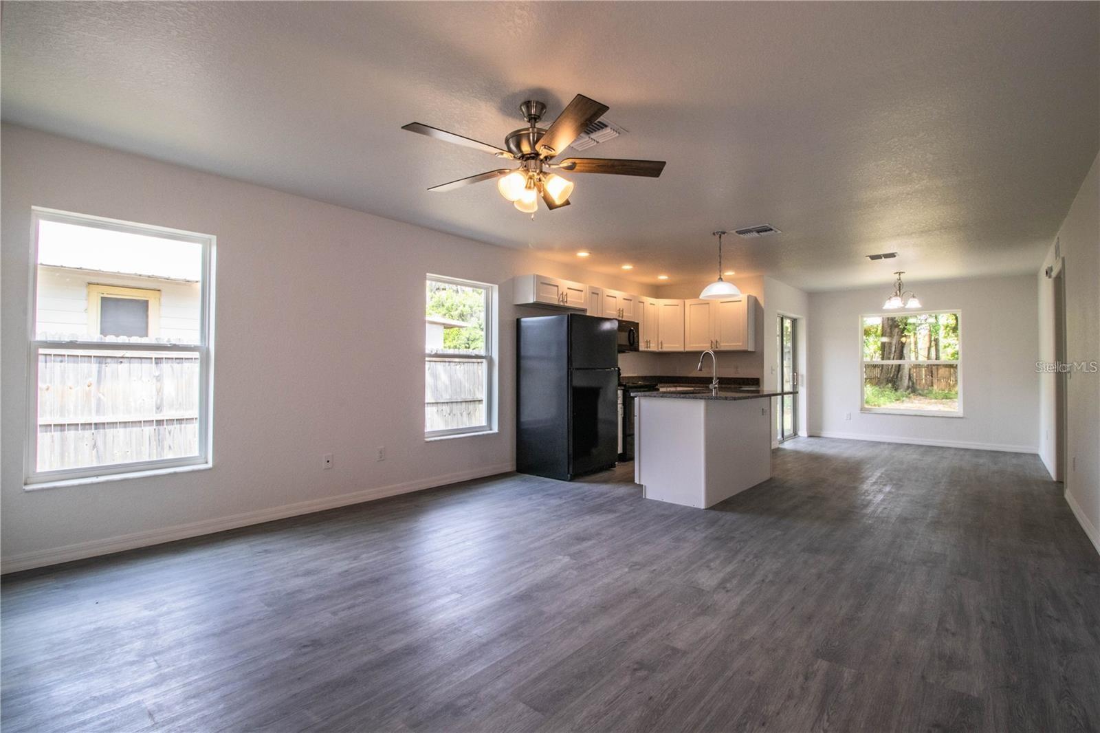 1437 Amos Avenue, FL