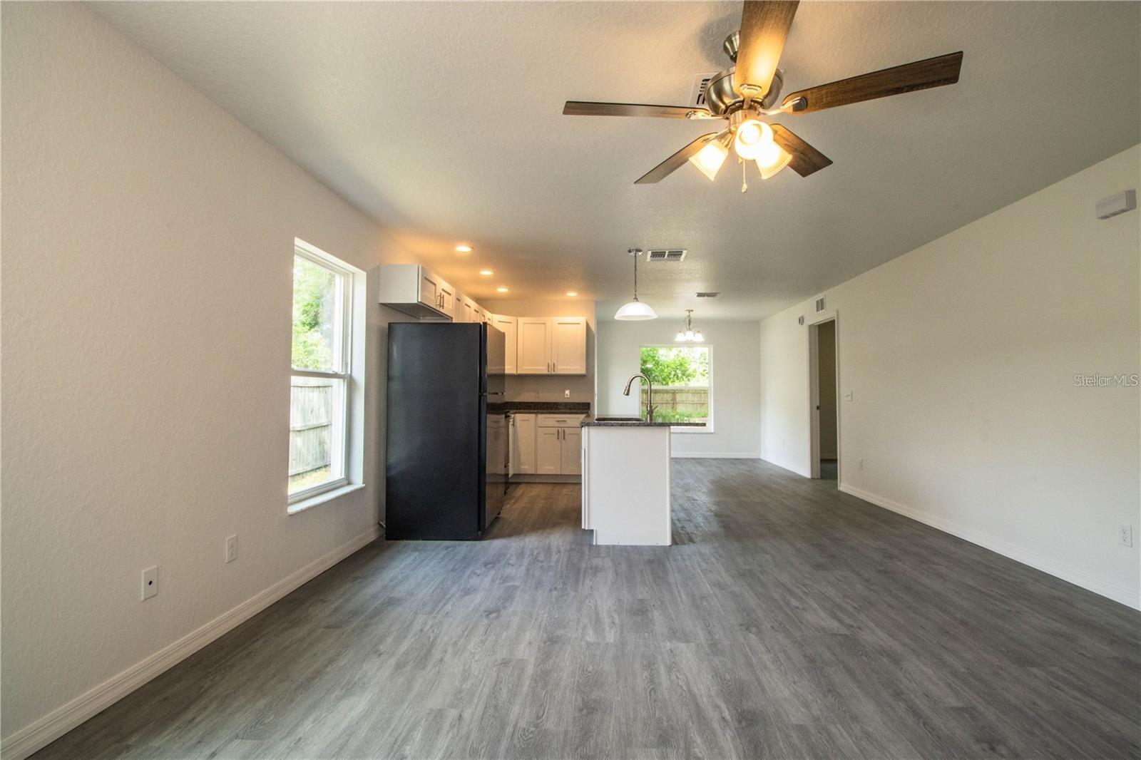 1437 Amos Avenue, FL