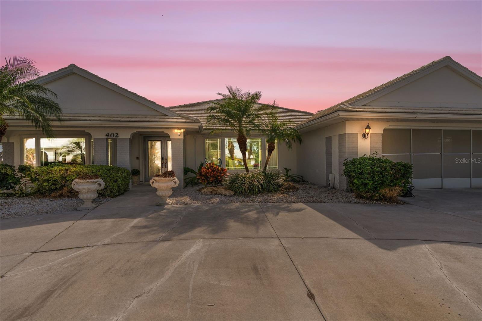 402 Devonshire Lane, FL