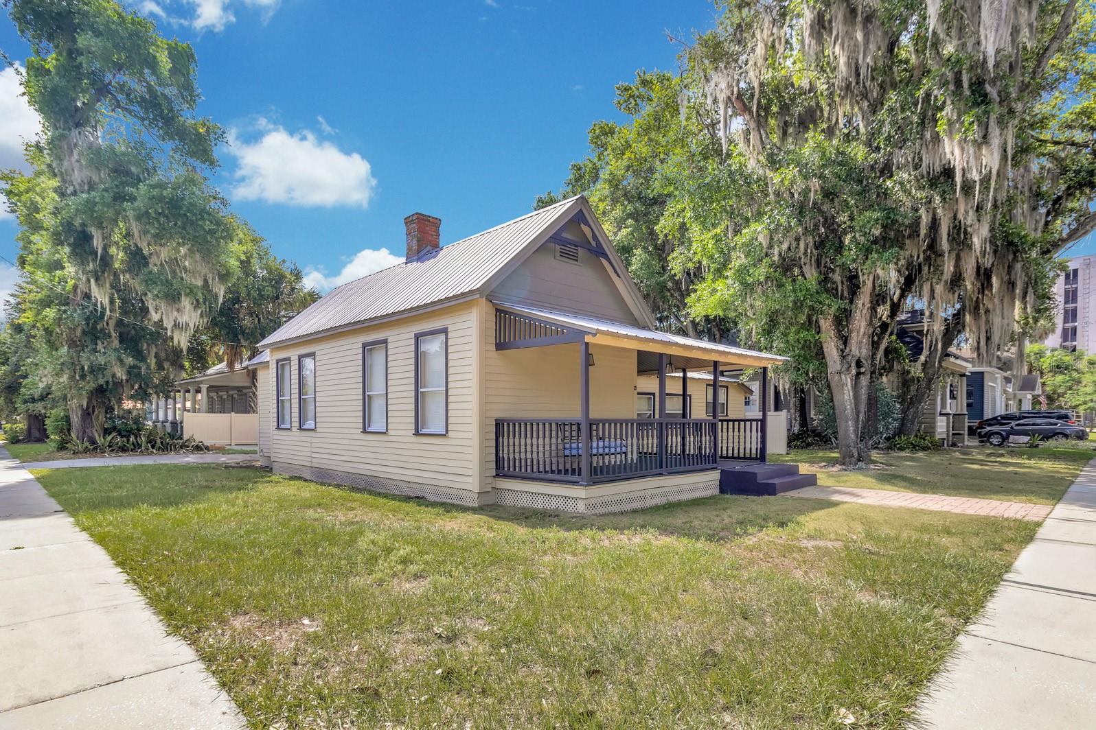 21 Beaumont Avenue, FL