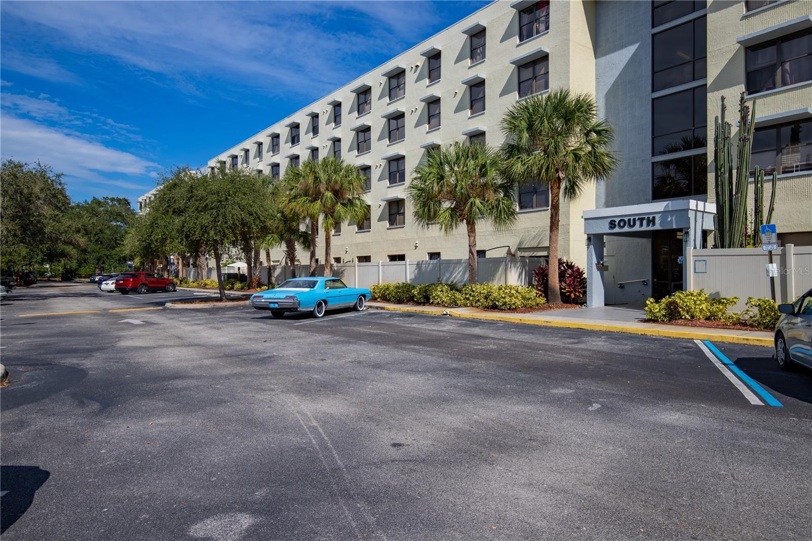 701 Madison Avenue, FL