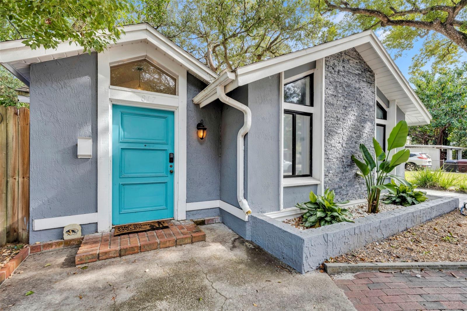 817 Altaloma Avenue, FL