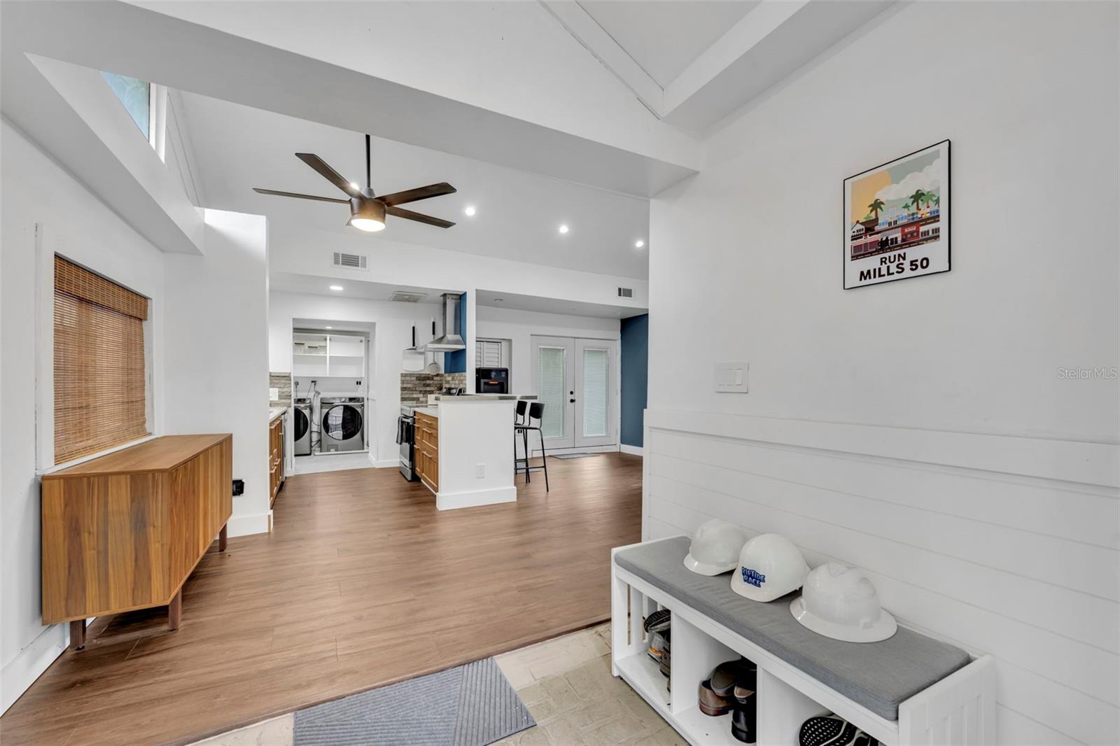 817 Altaloma Avenue, FL