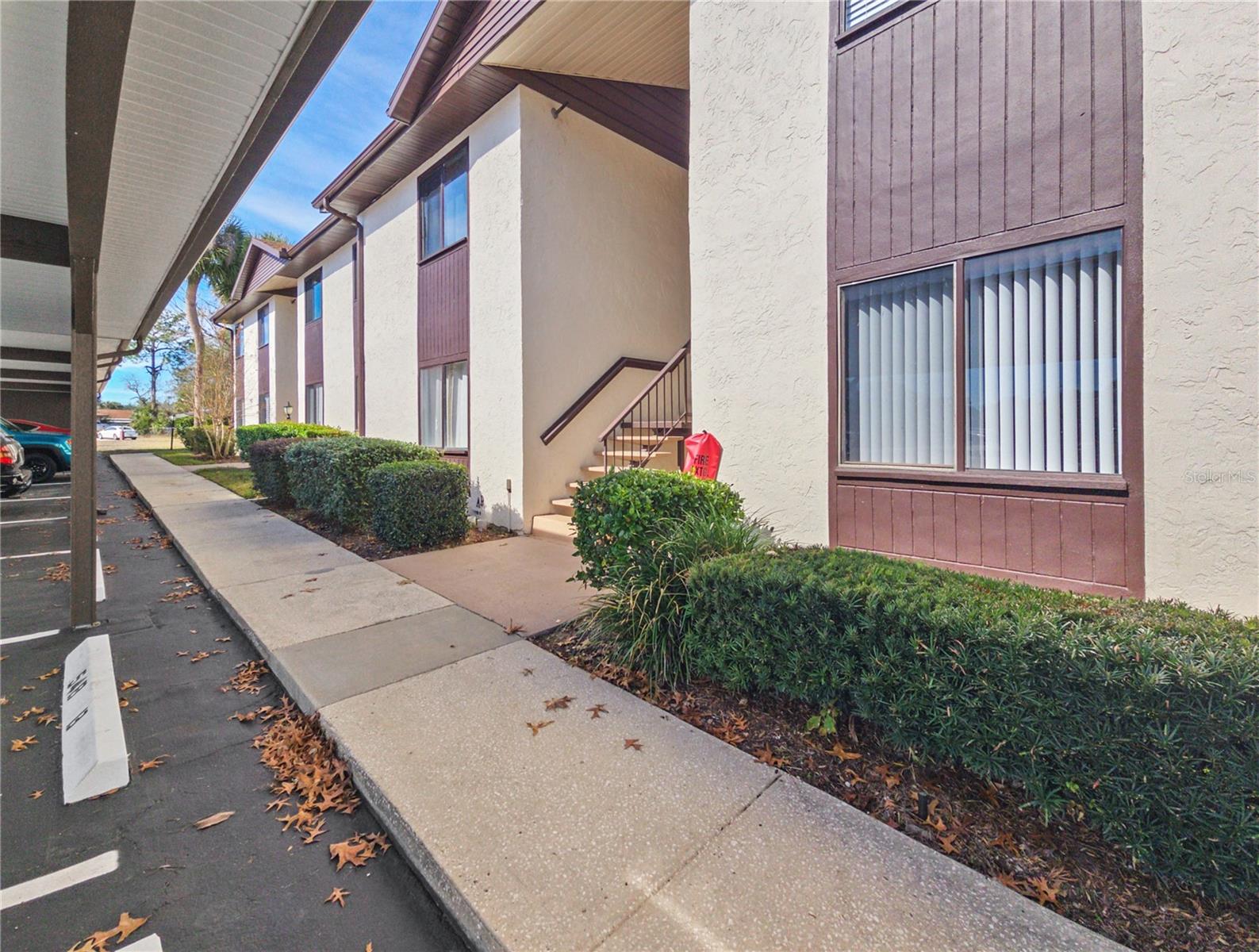542 Fairways Drive, FL