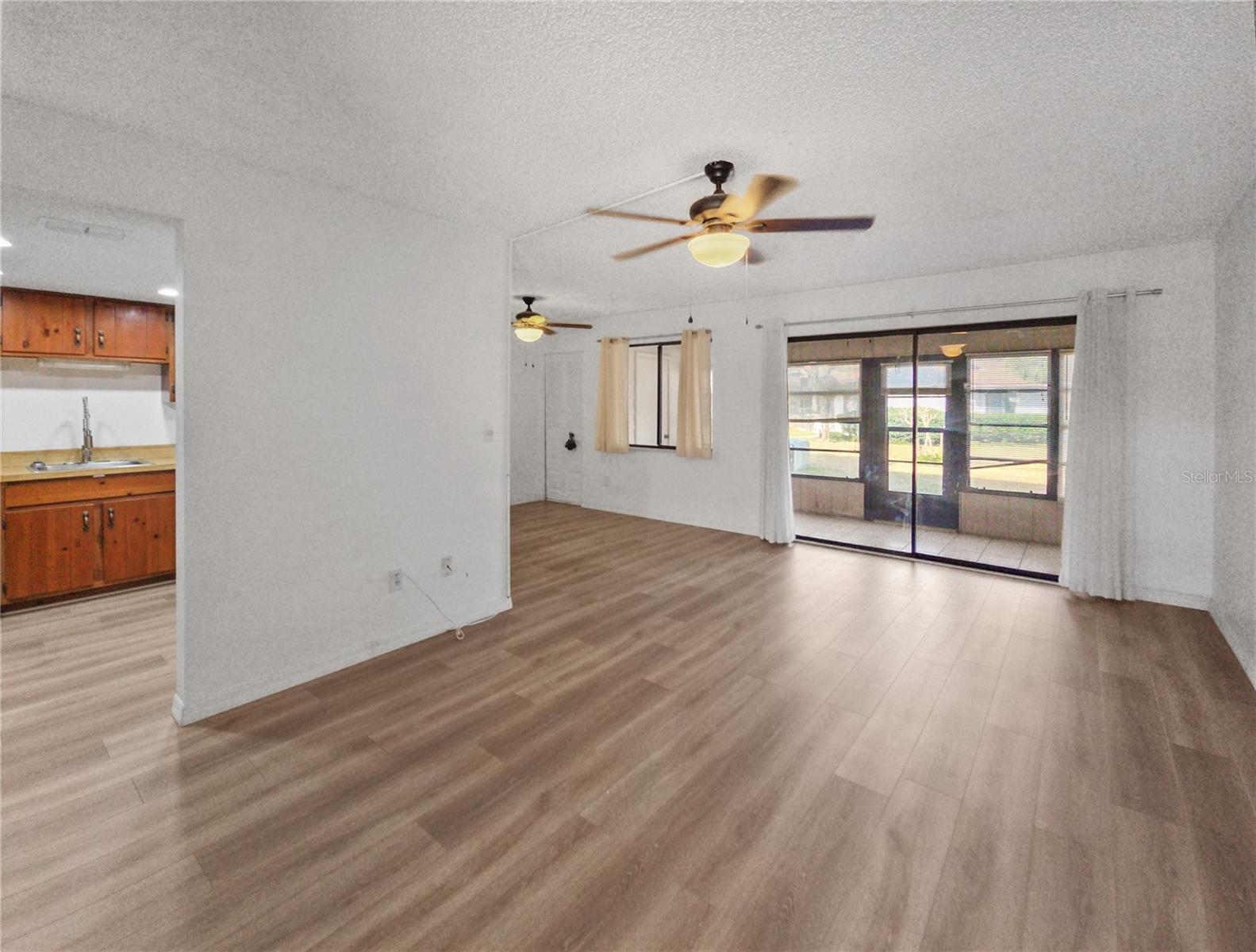 542 Fairways Drive, FL