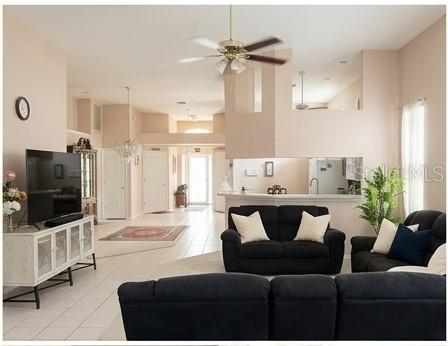 913 Michele Circle, FL