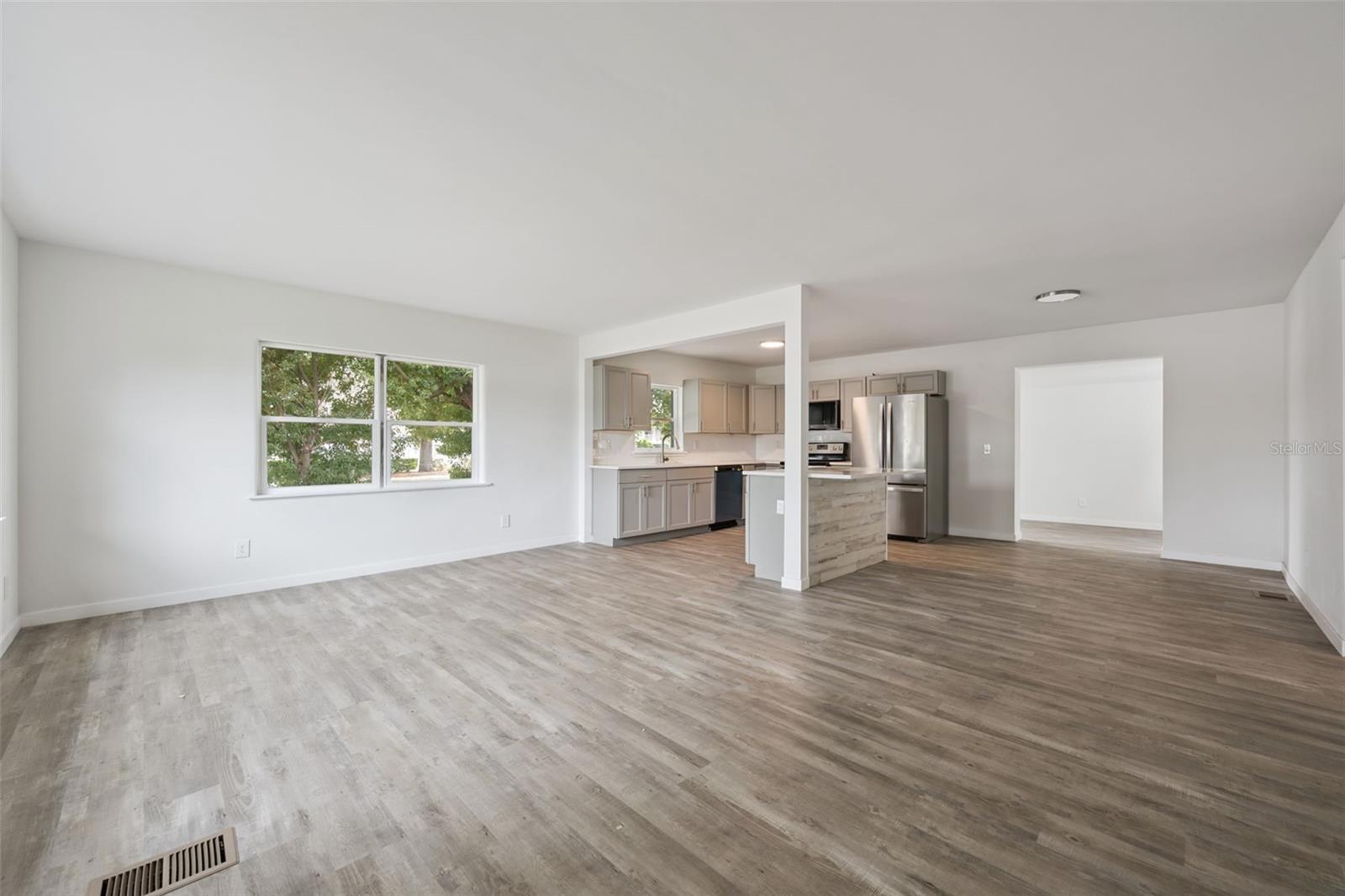 4322 Lancashire Lane, FL