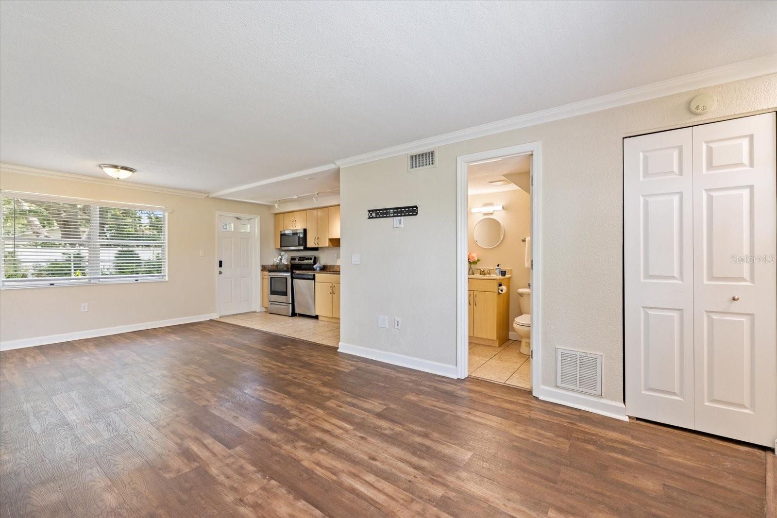 960 Highland Street, FL