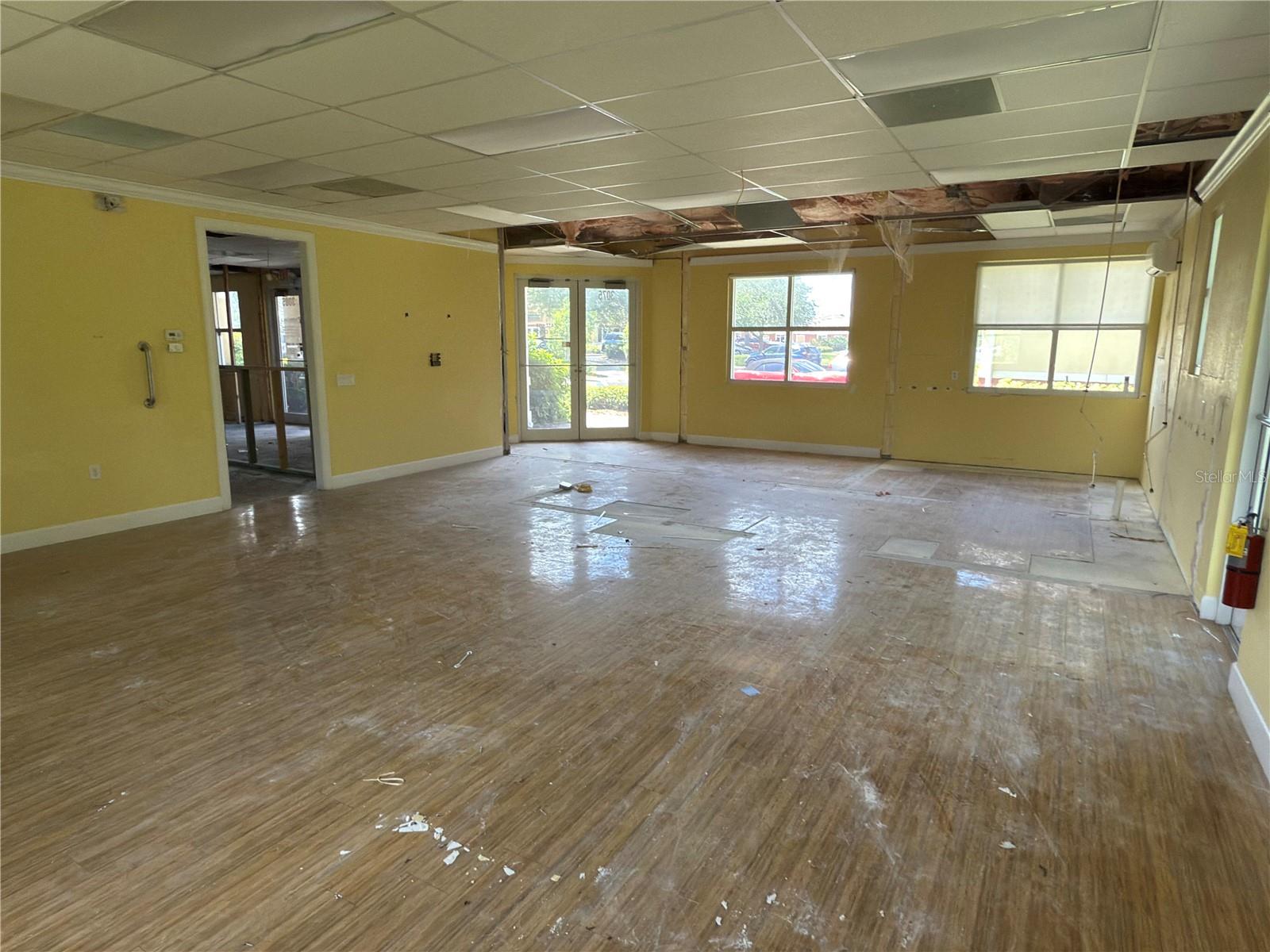 3075 Bobcat Village Center Road, FL