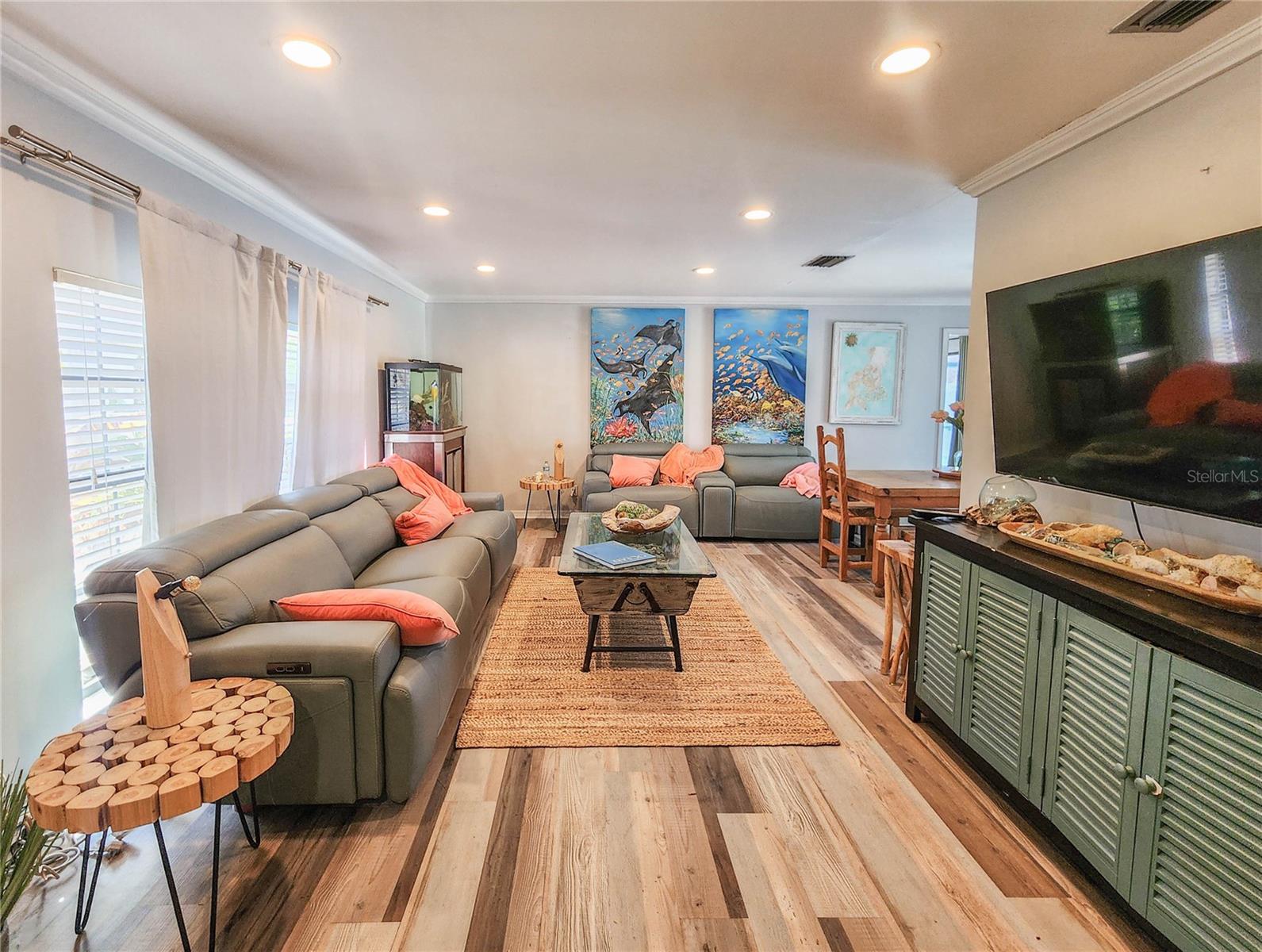 24 Claridge Court, FL