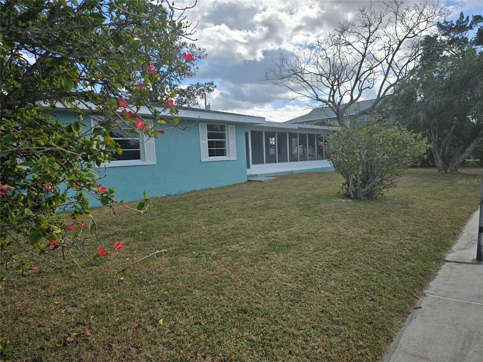 13737 Michelle Avenue, FL