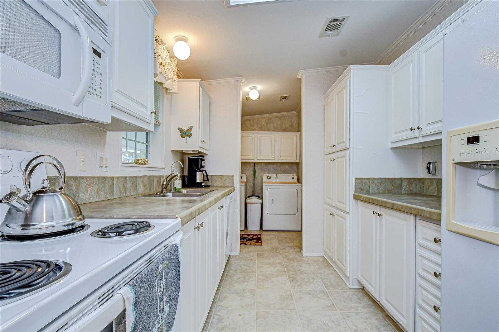 3337 Dawns Dell, FL