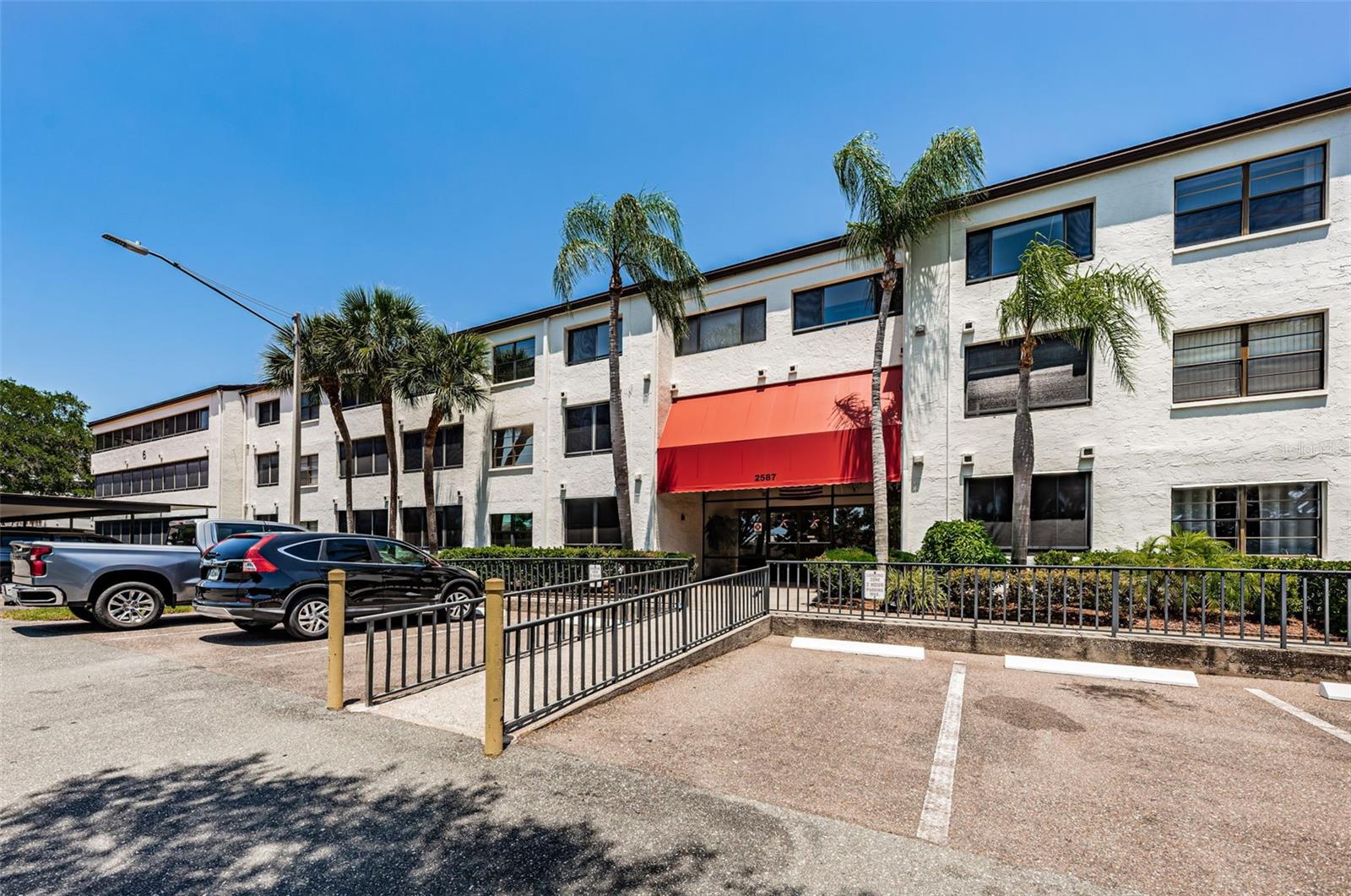 2587 Countryside Boulevard, FL