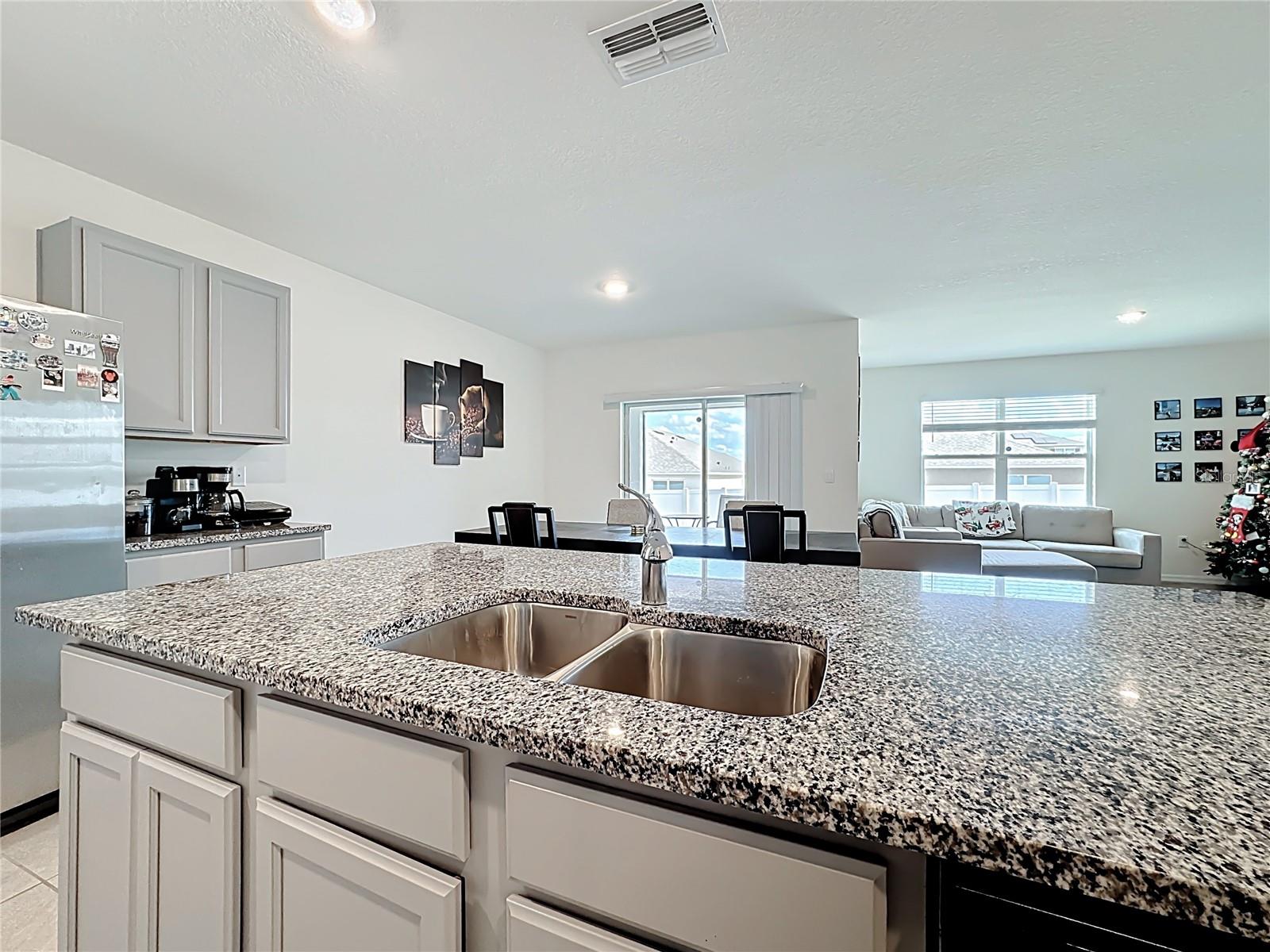 1519 Wax Myrtle Way, FL