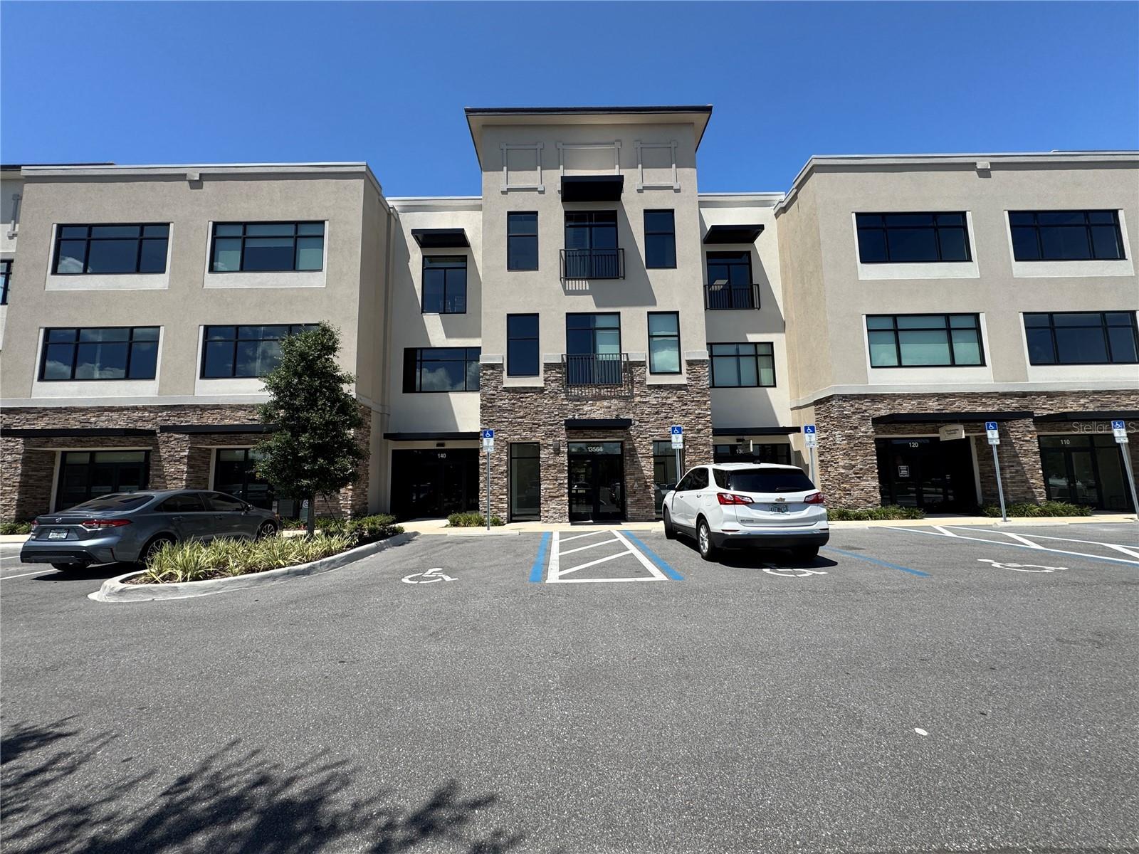 13564 Village Park Drive, FL