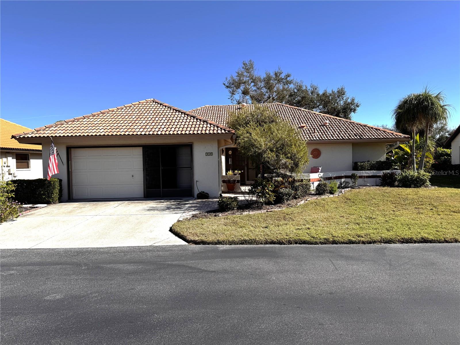 229 Laurel Hollow Drive, FL