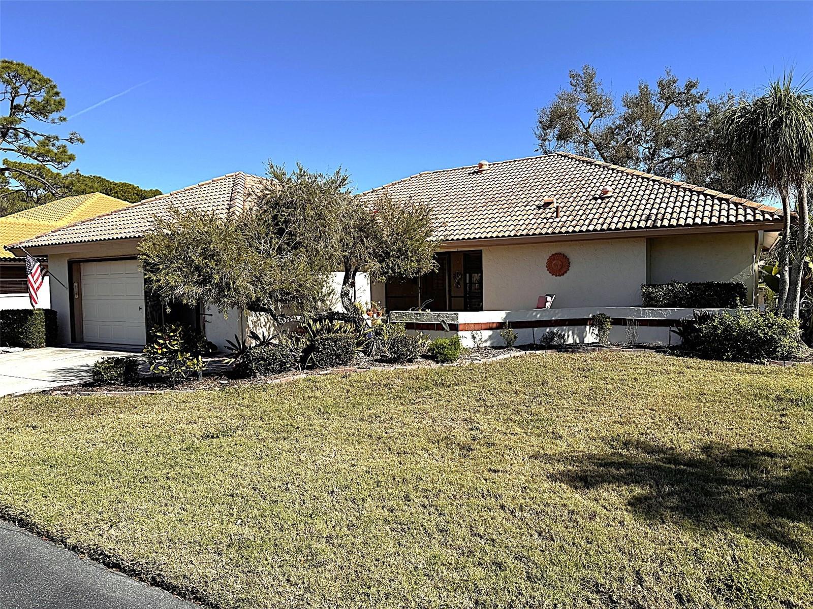 229 Laurel Hollow Drive, FL