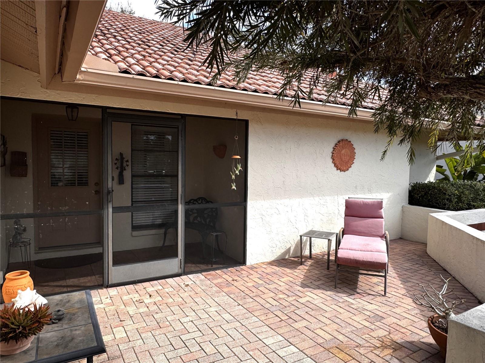229 Laurel Hollow Drive, FL