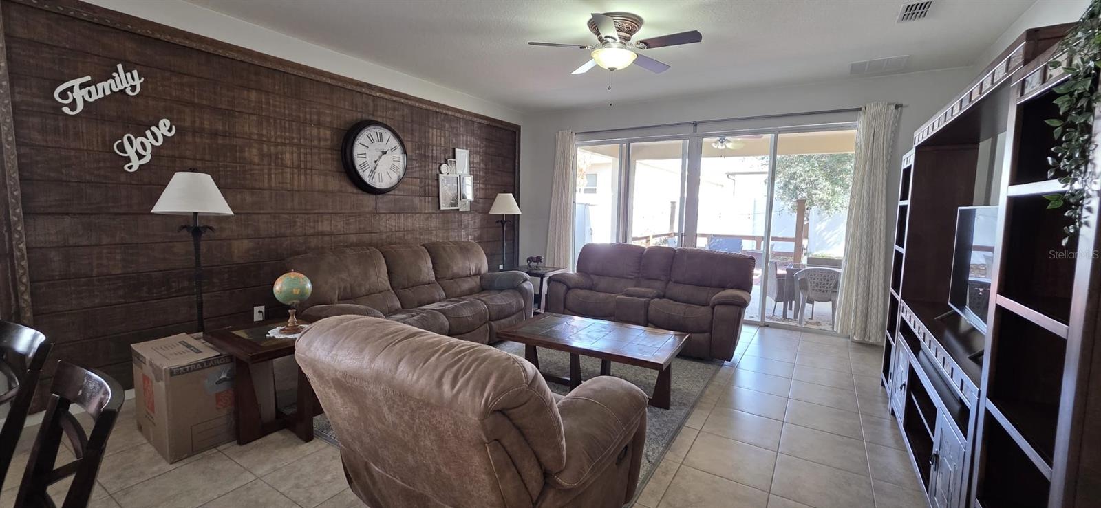 906 Fallon Hills Drive, FL