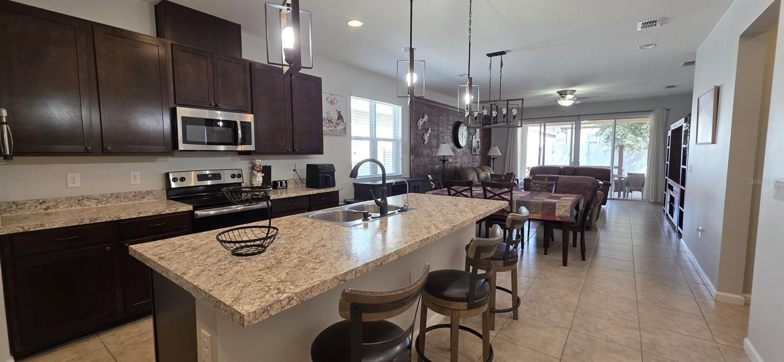 906 Fallon Hills Drive, FL