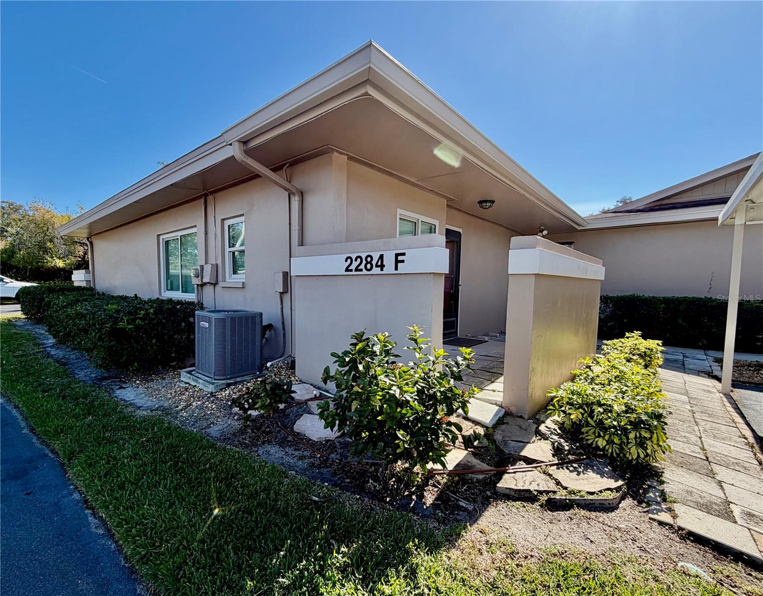 2284 Oak Neck Road, FL