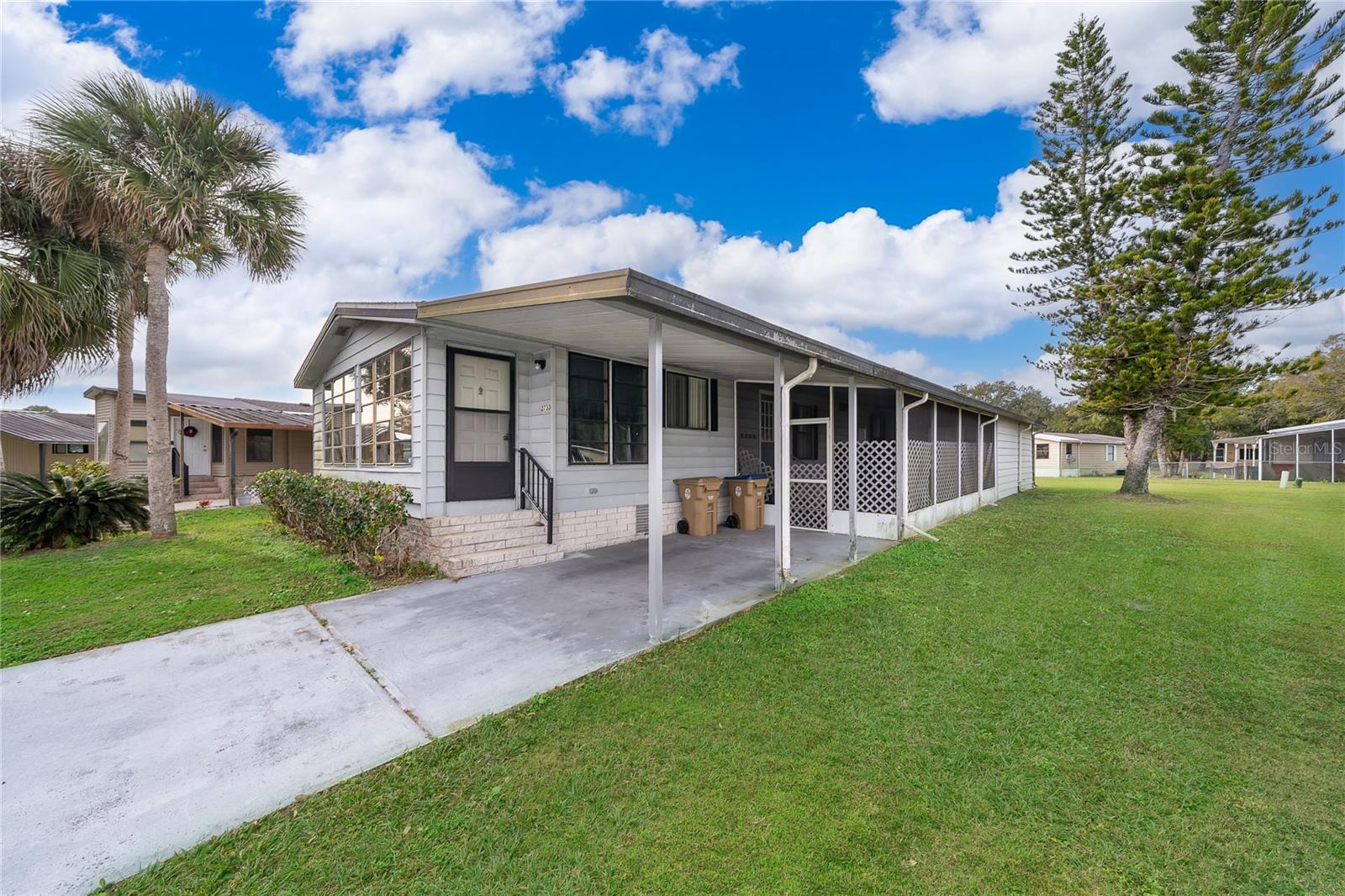 2733 Cranmoor Drive, FL