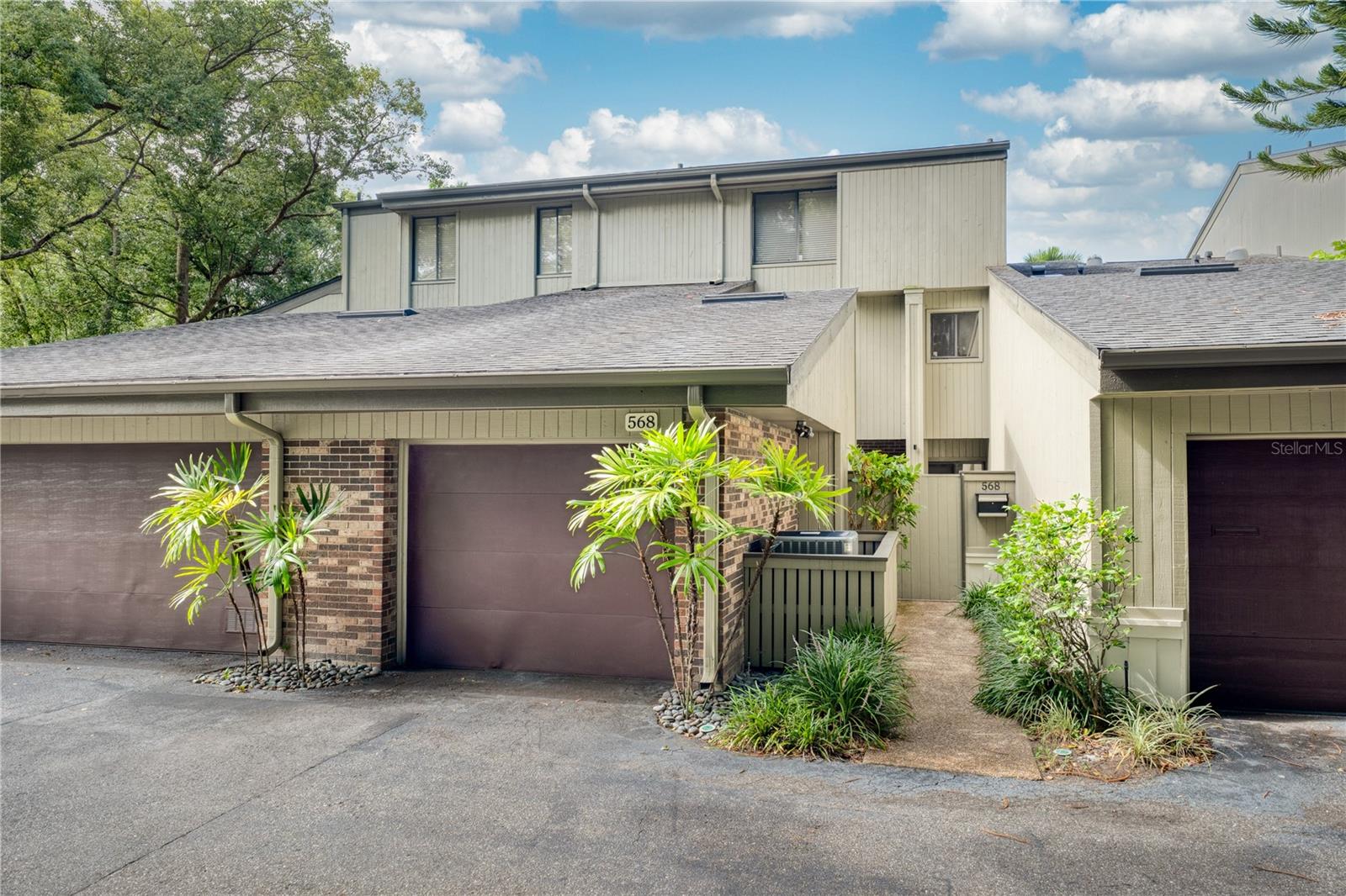 568 Osceola Avenue, FL