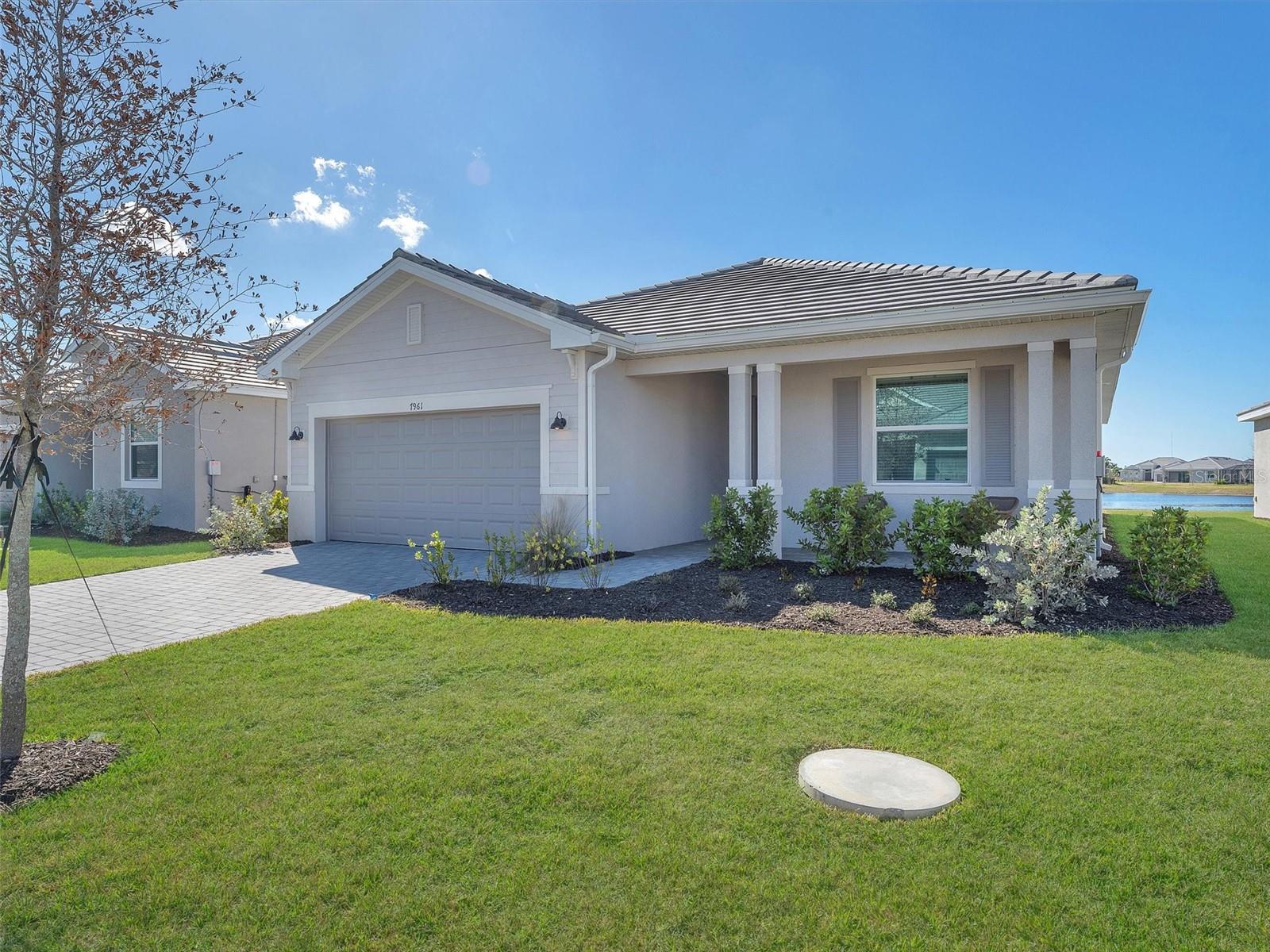 7961 Lakes Edge Lane, FL