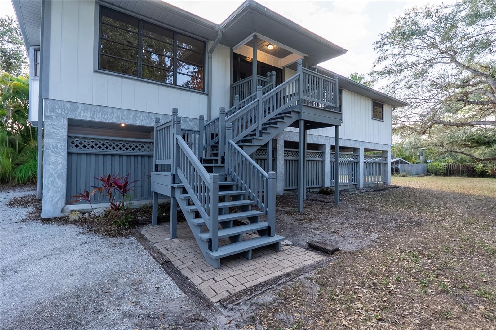 593 Moon Drive, FL