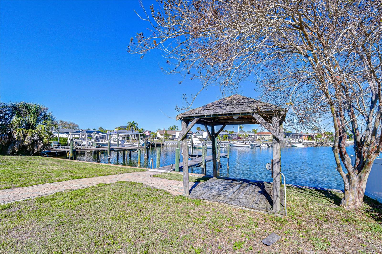 6416 Lake Sunrise Drive, FL