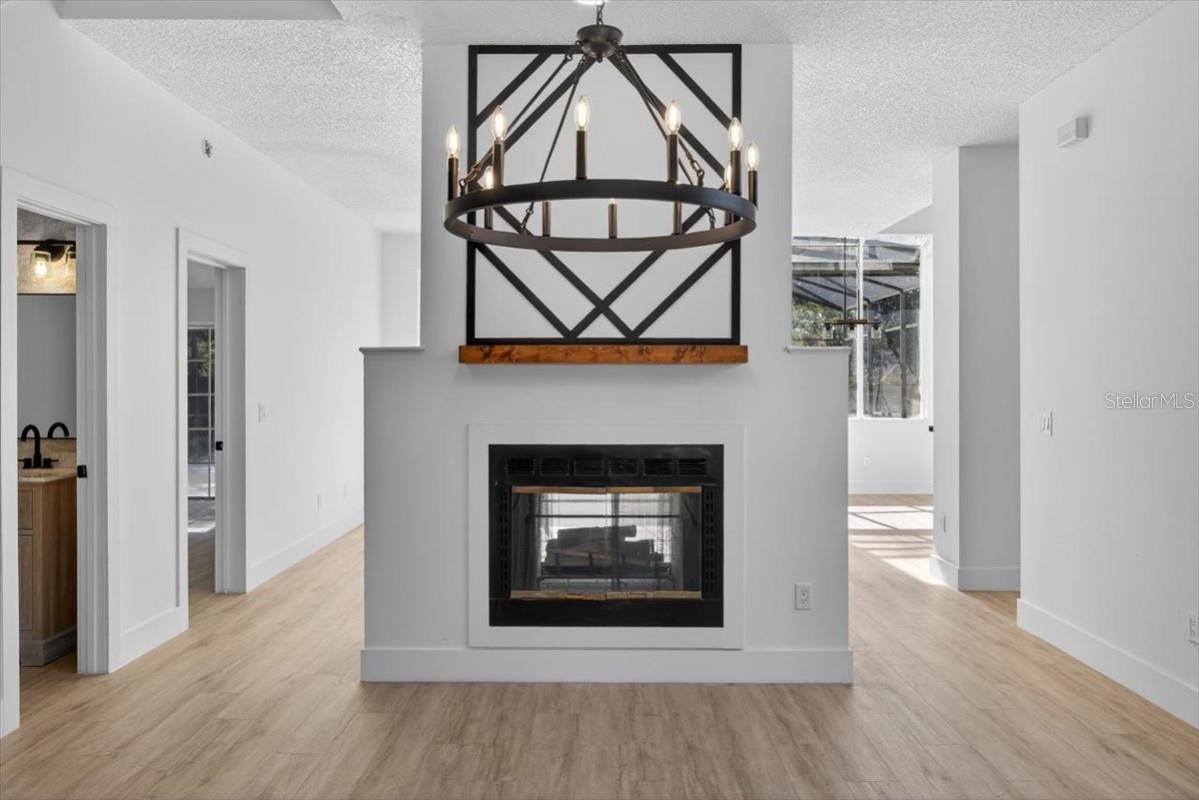 8618 Valley Ridge Court, FL