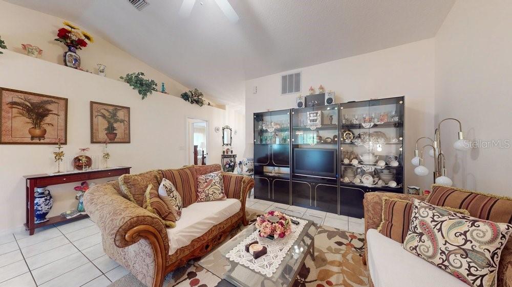 158 Fenimore Lane, FL