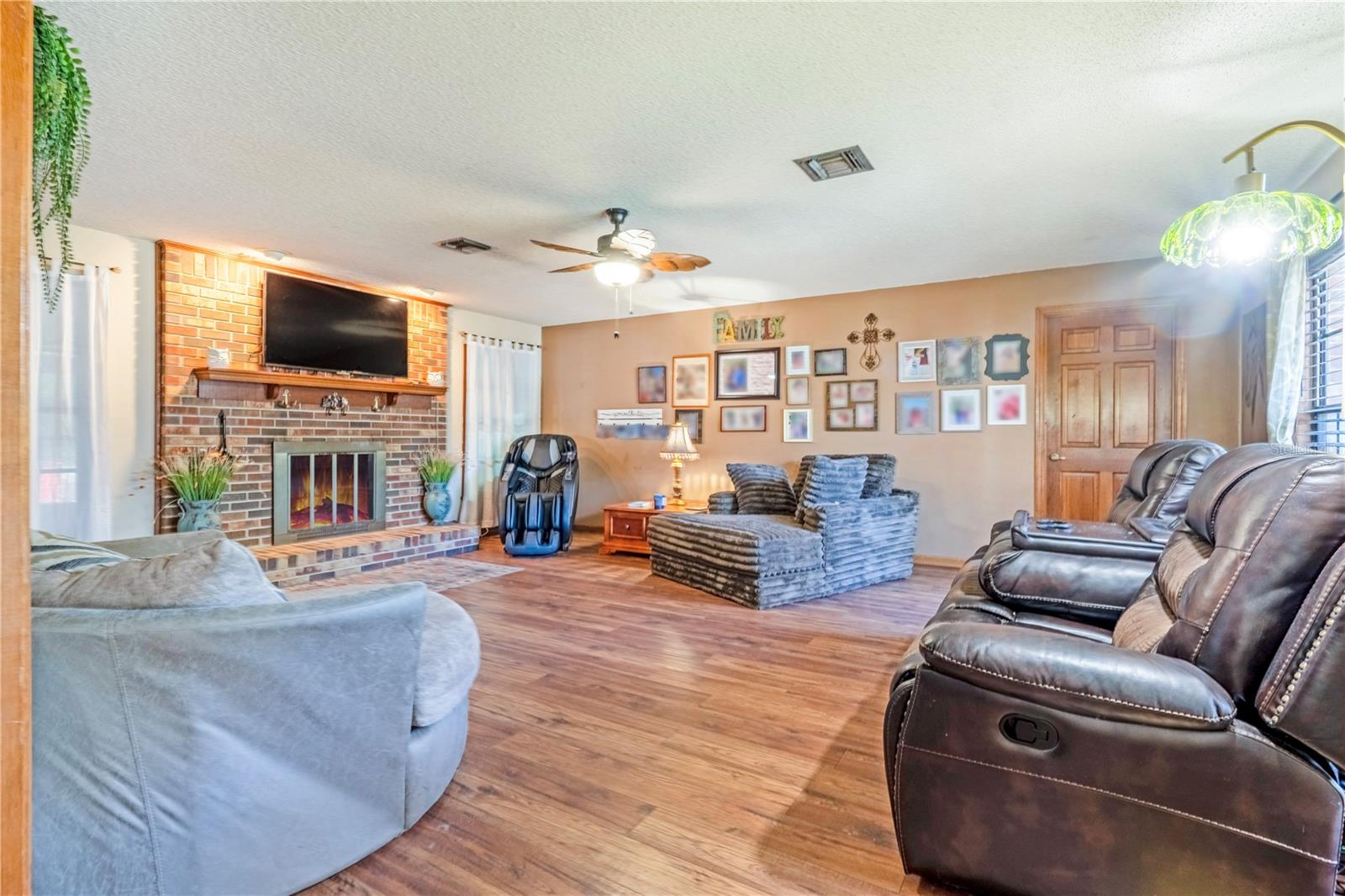 2417 Oak Park Drive, FL