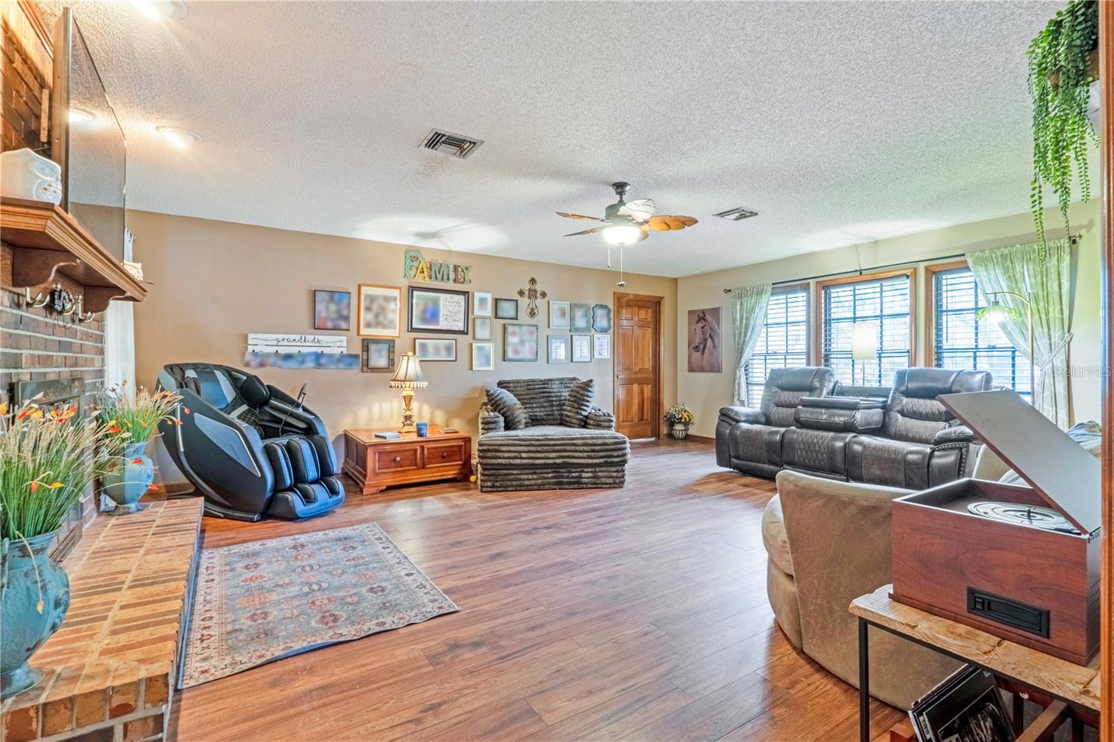 2417 Oak Park Drive, FL