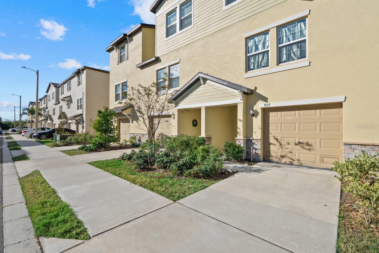 809 Tennyson Mill Circle, FL