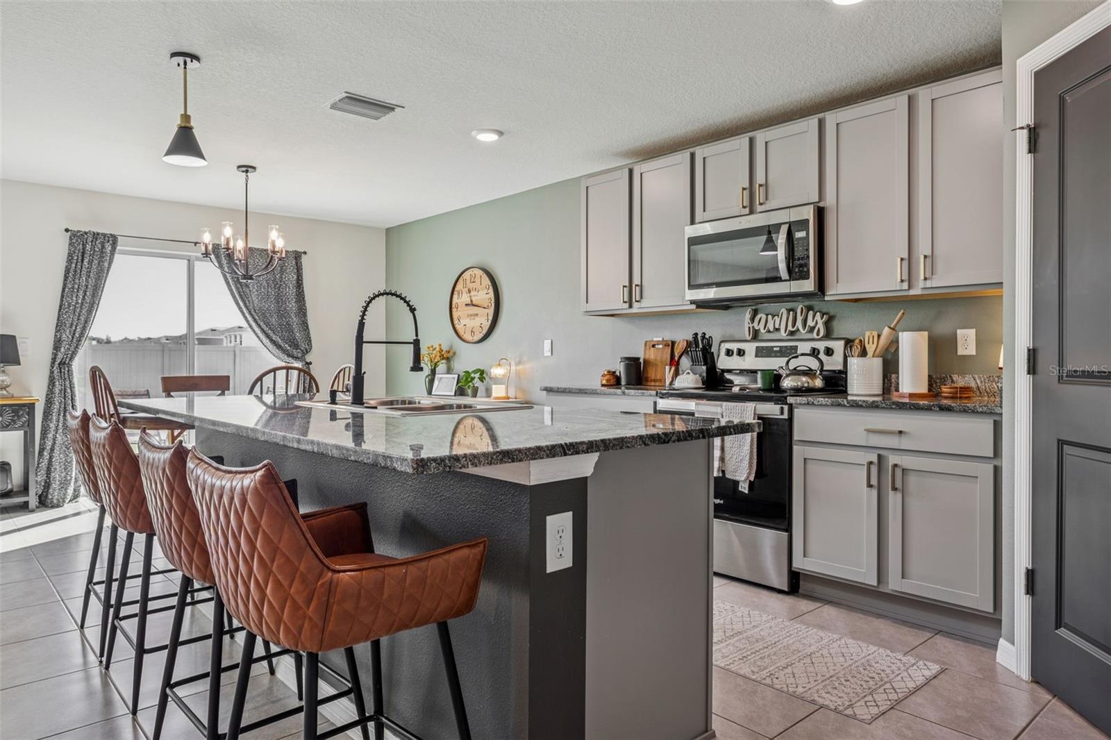 35571 Doveland Drive, FL