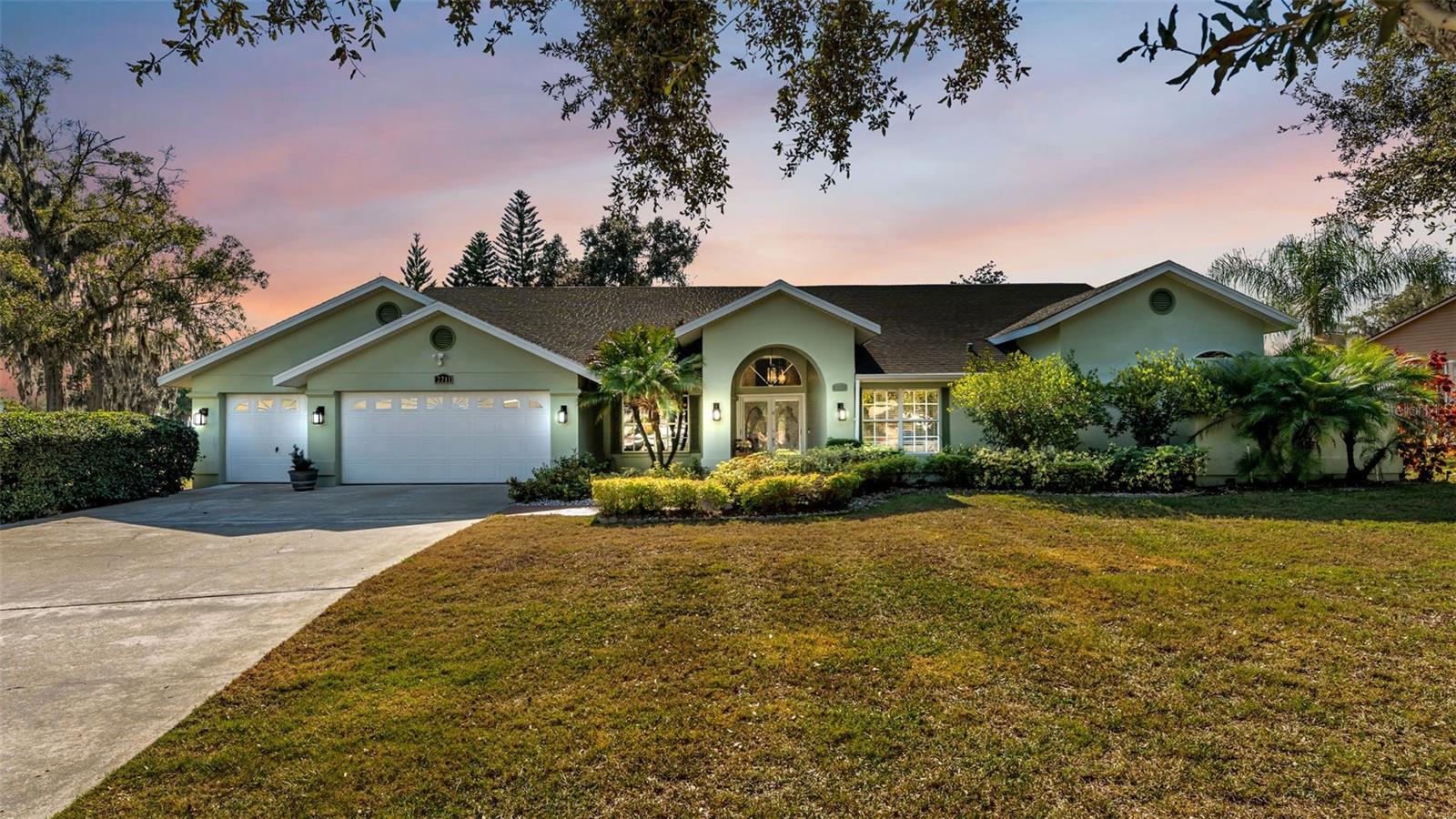 2711 Fairway Drive, FL